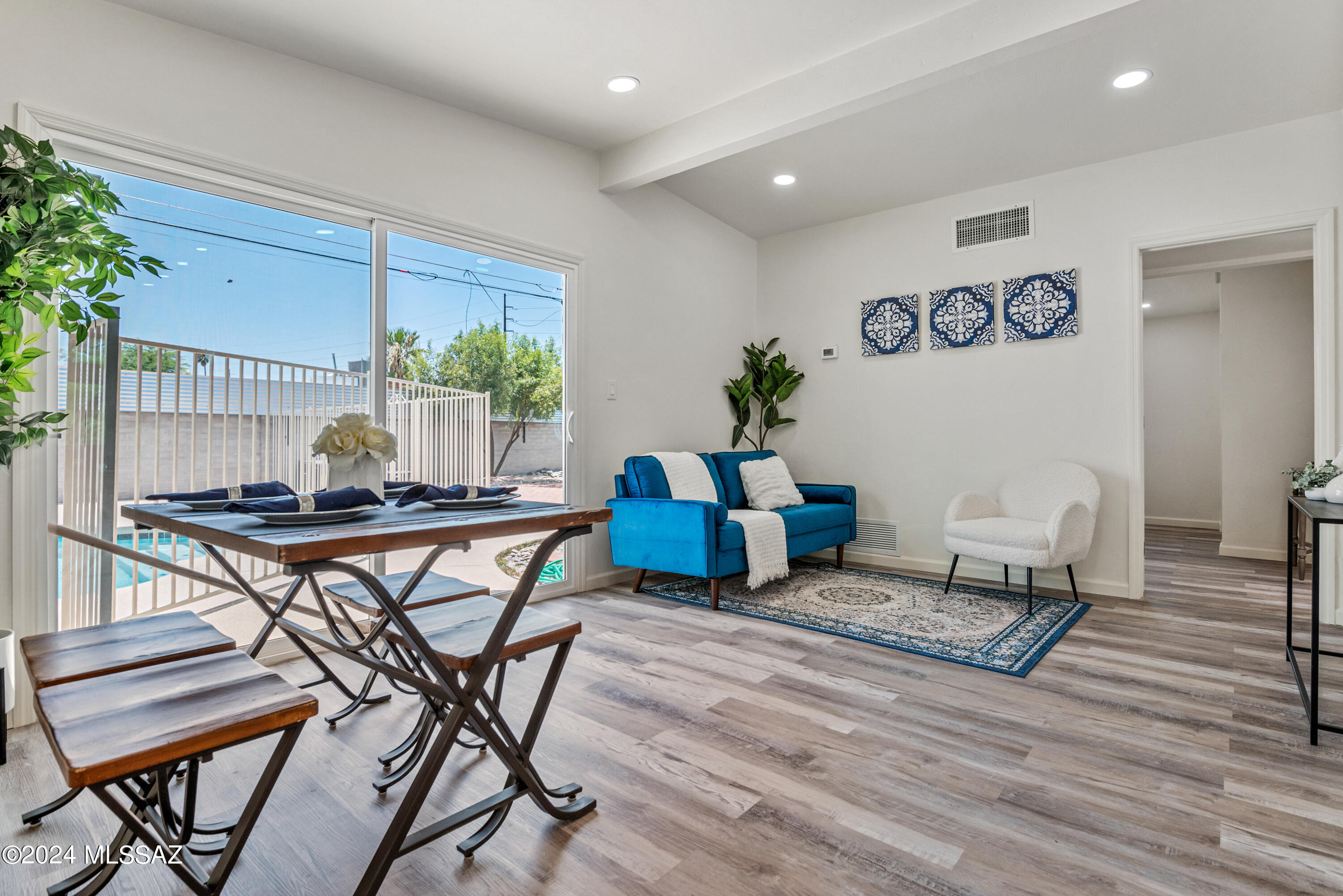 Kingston Knolls Terrace - Residential