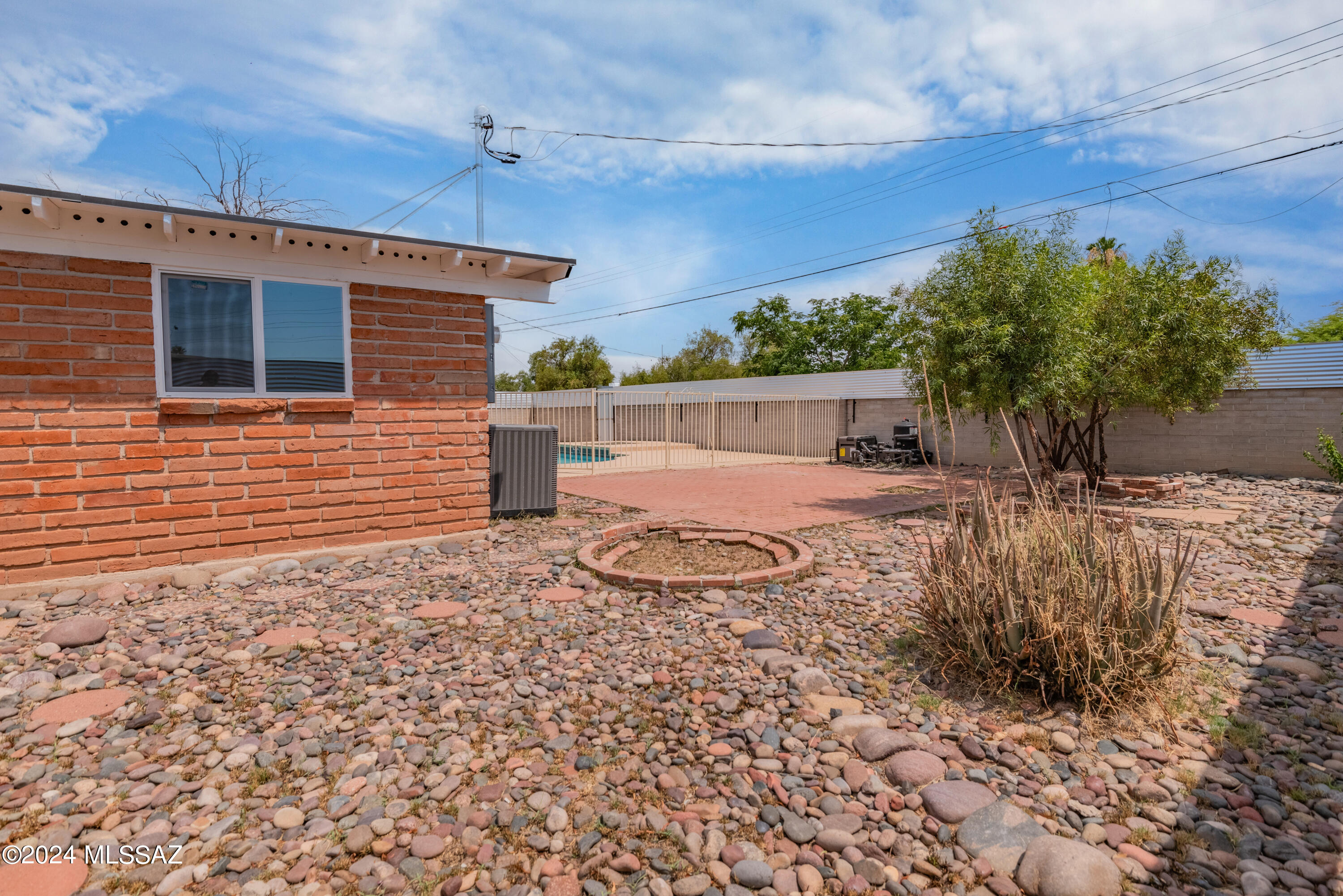 Kingston Knolls Terrace - Residential