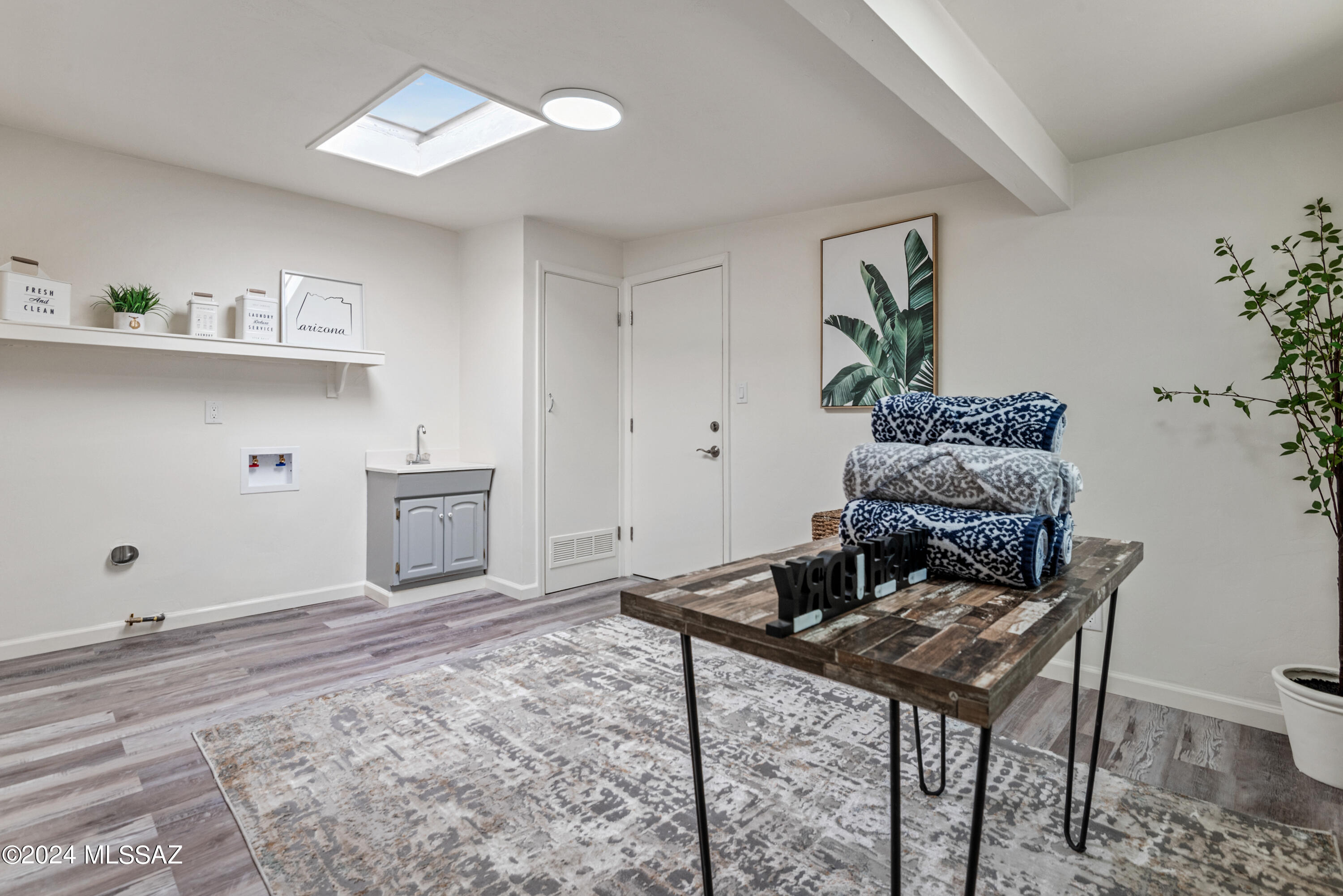 Kingston Knolls Terrace - Residential