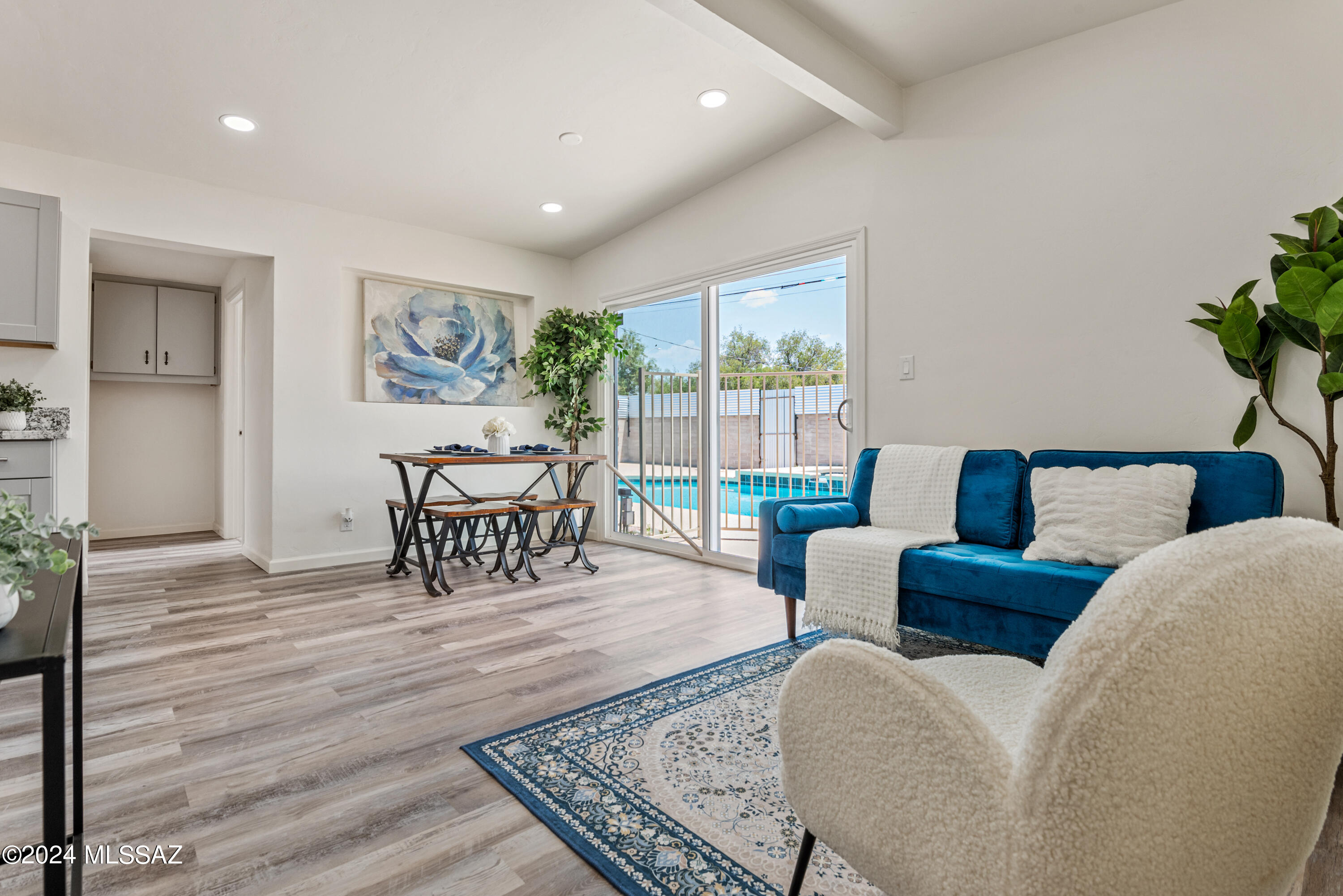 Kingston Knolls Terrace - Residential