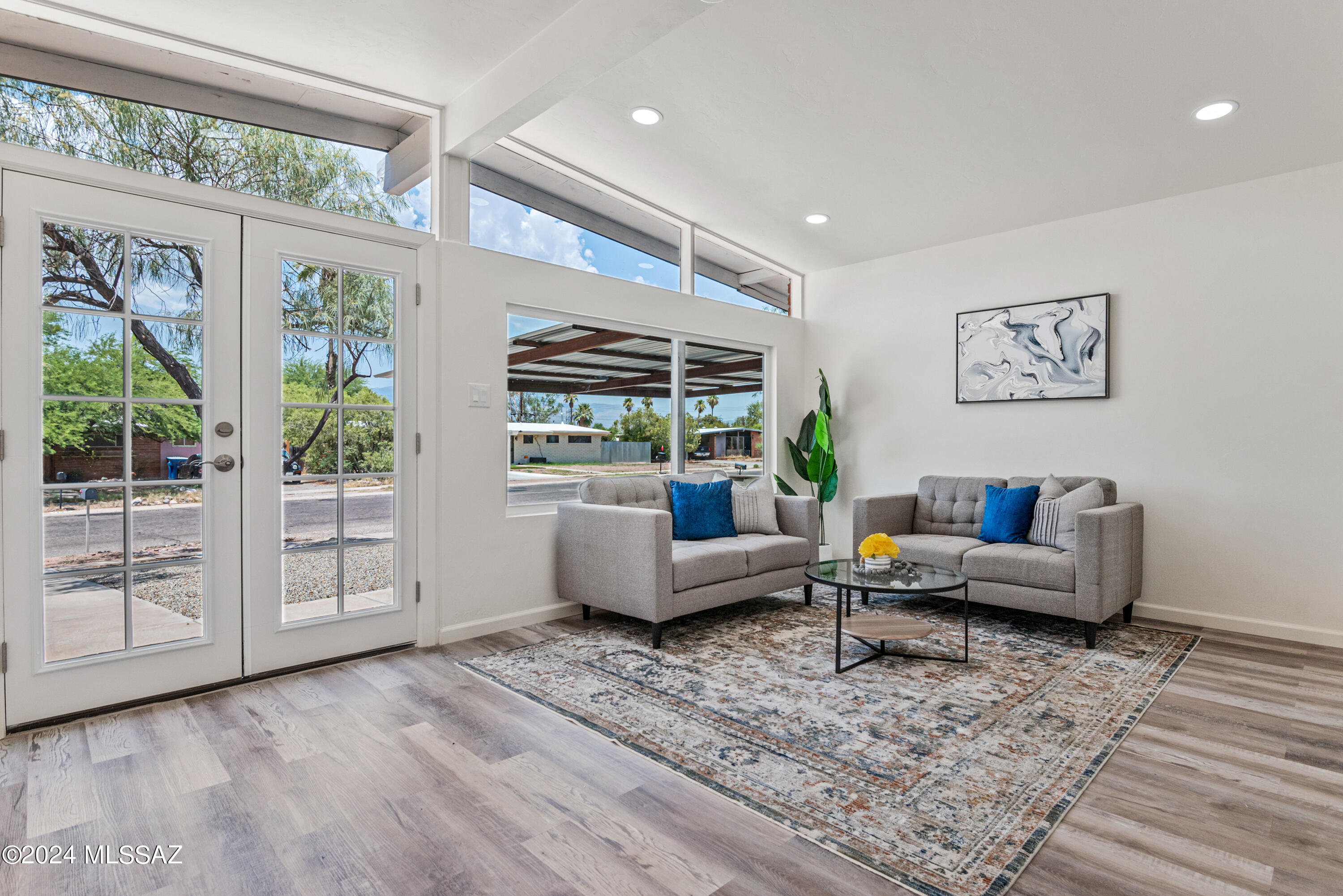 Kingston Knolls Terrace - Residential