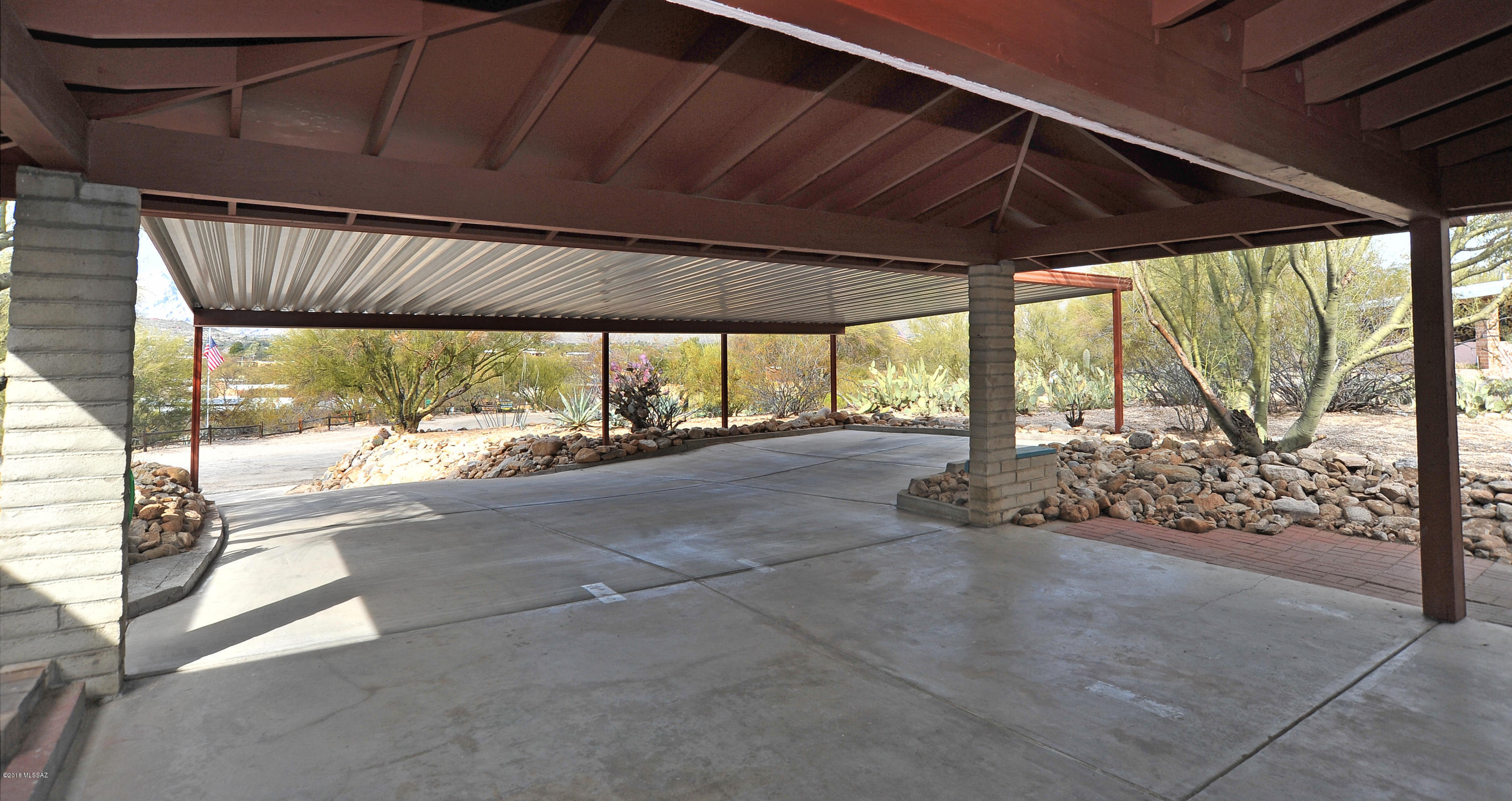 Tres Lomas (1-147) - Residential