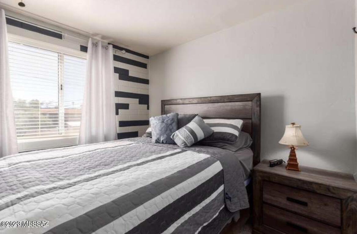 10th Street Condominiums - Residential Lease