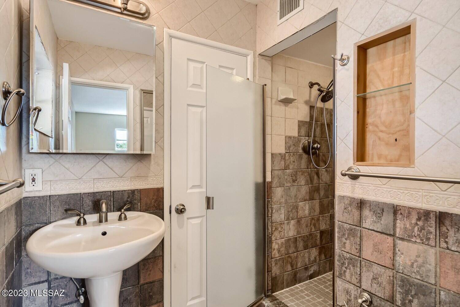 Terra Del Sol - Residential Lease