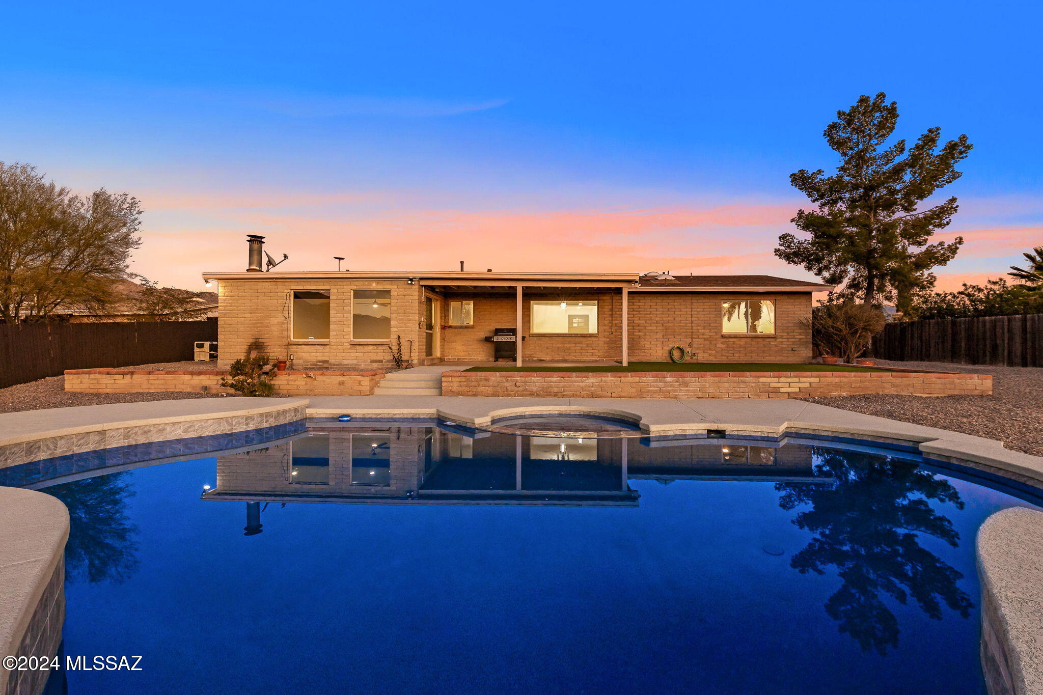 Rancho Sierra (147-298) - Residential