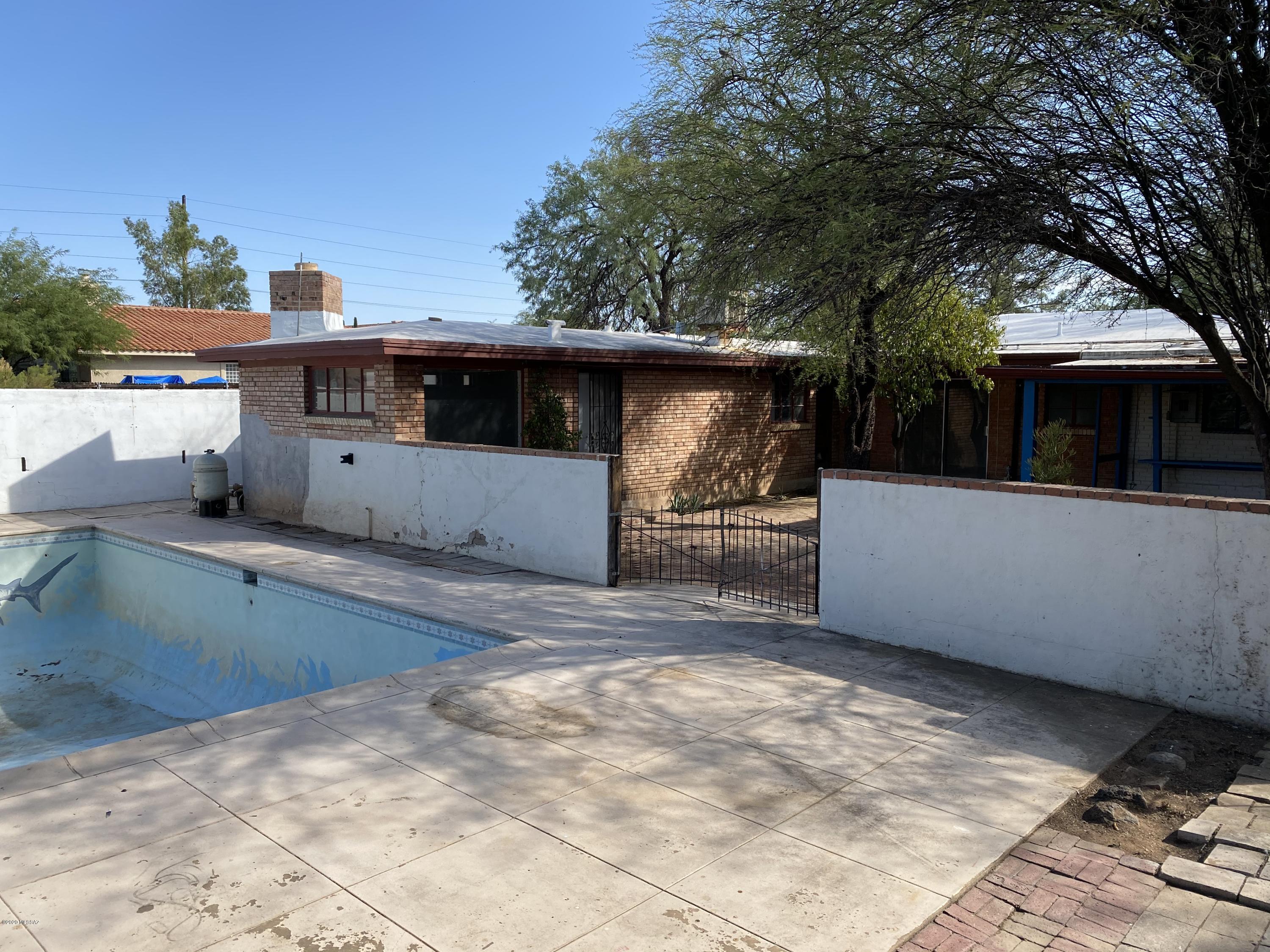 Loretta Heights - Residential