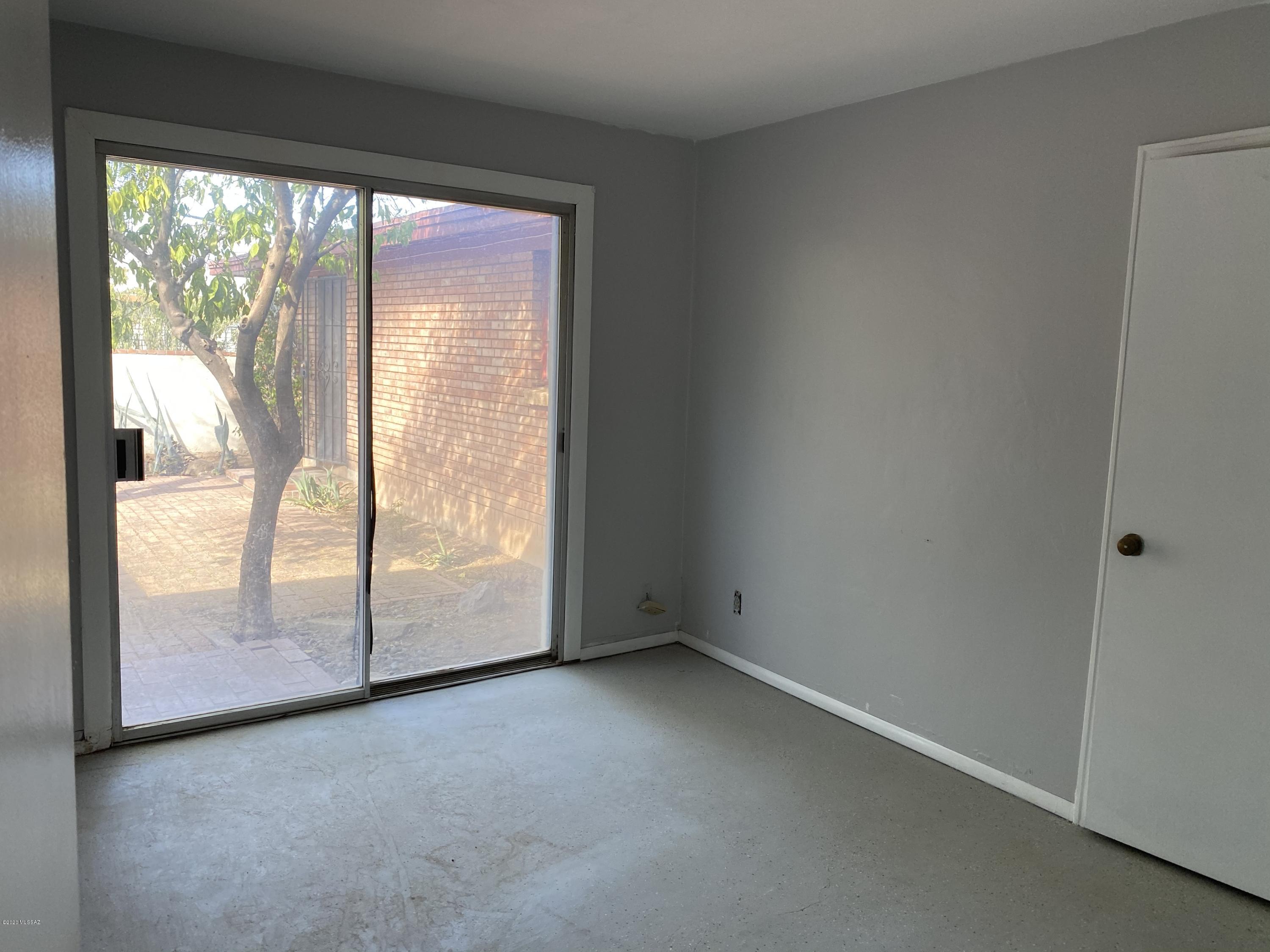 Loretta Heights - Residential