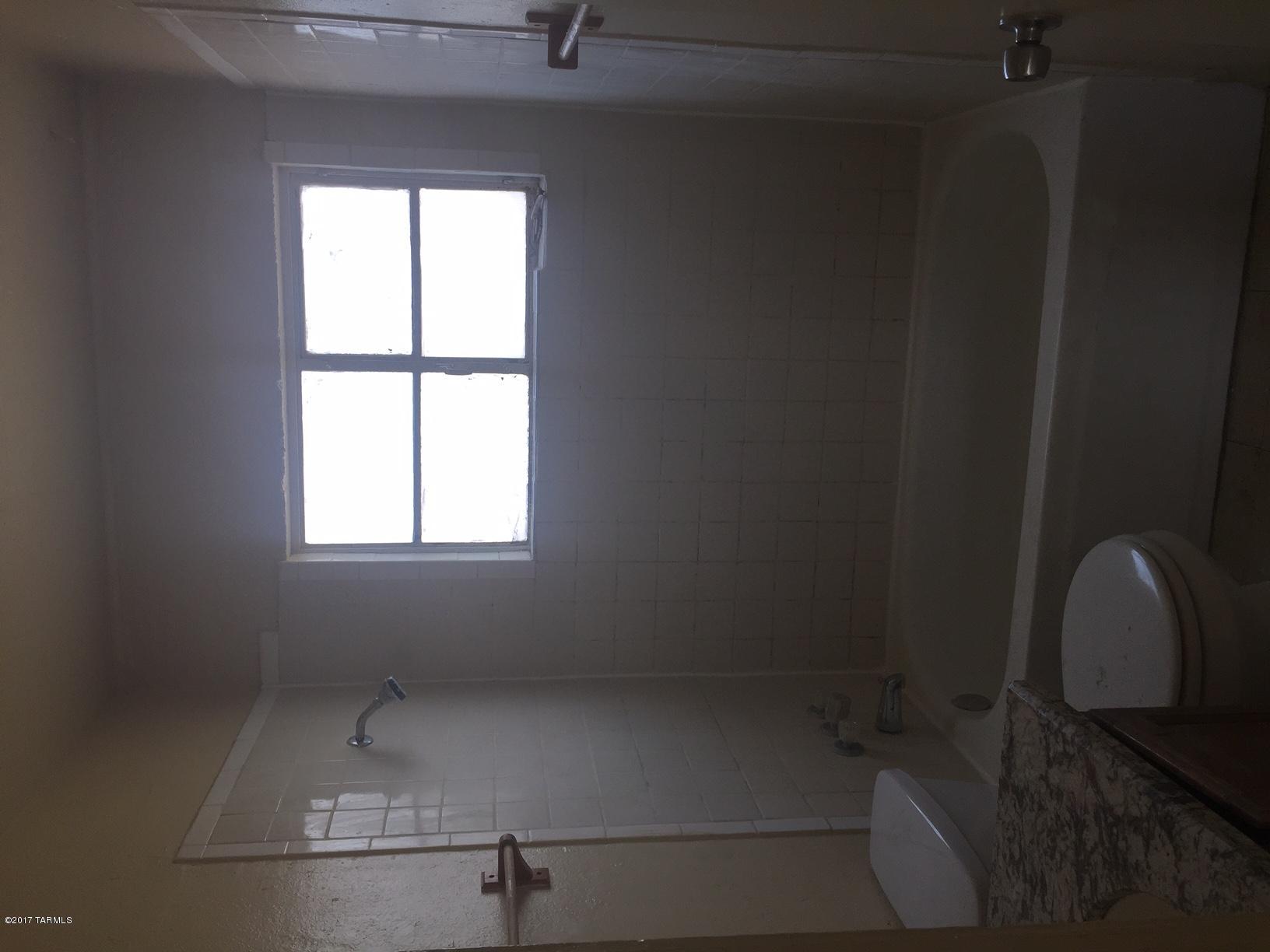 Sunland Gardens Amended - Residential Lease