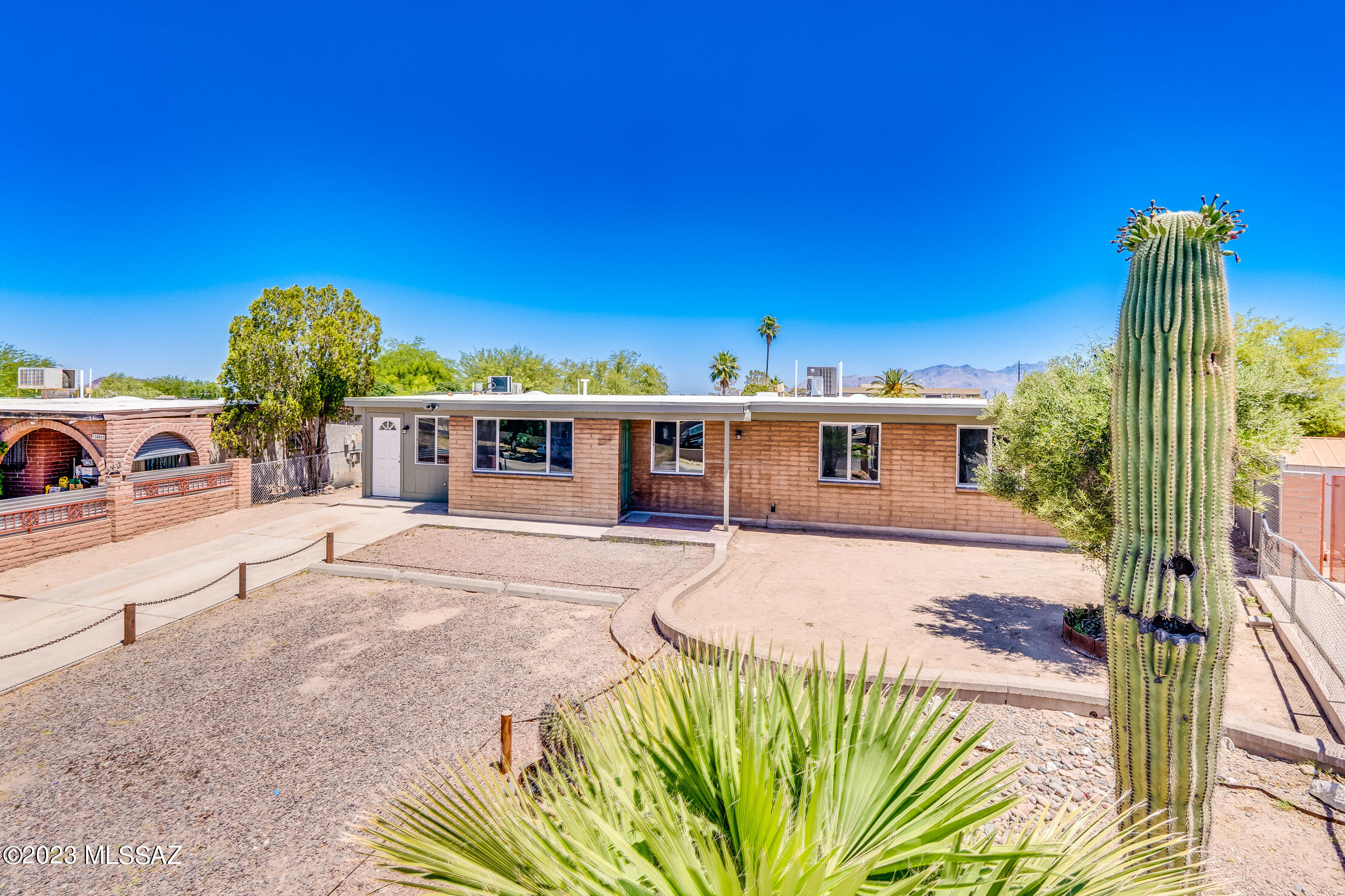 Bravo 1 (420-533) - Residential