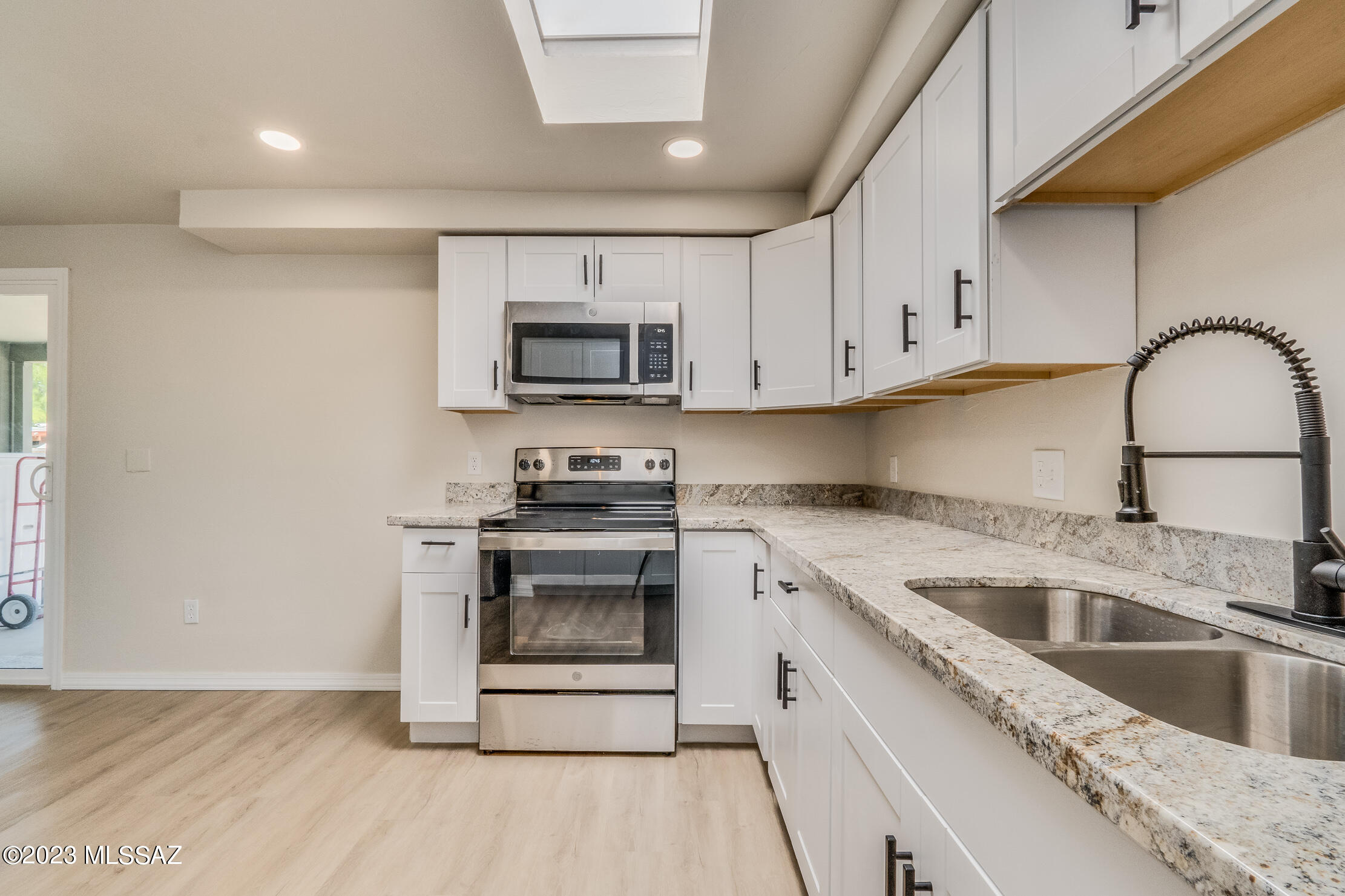 Bravo 1 (420-533) - Residential