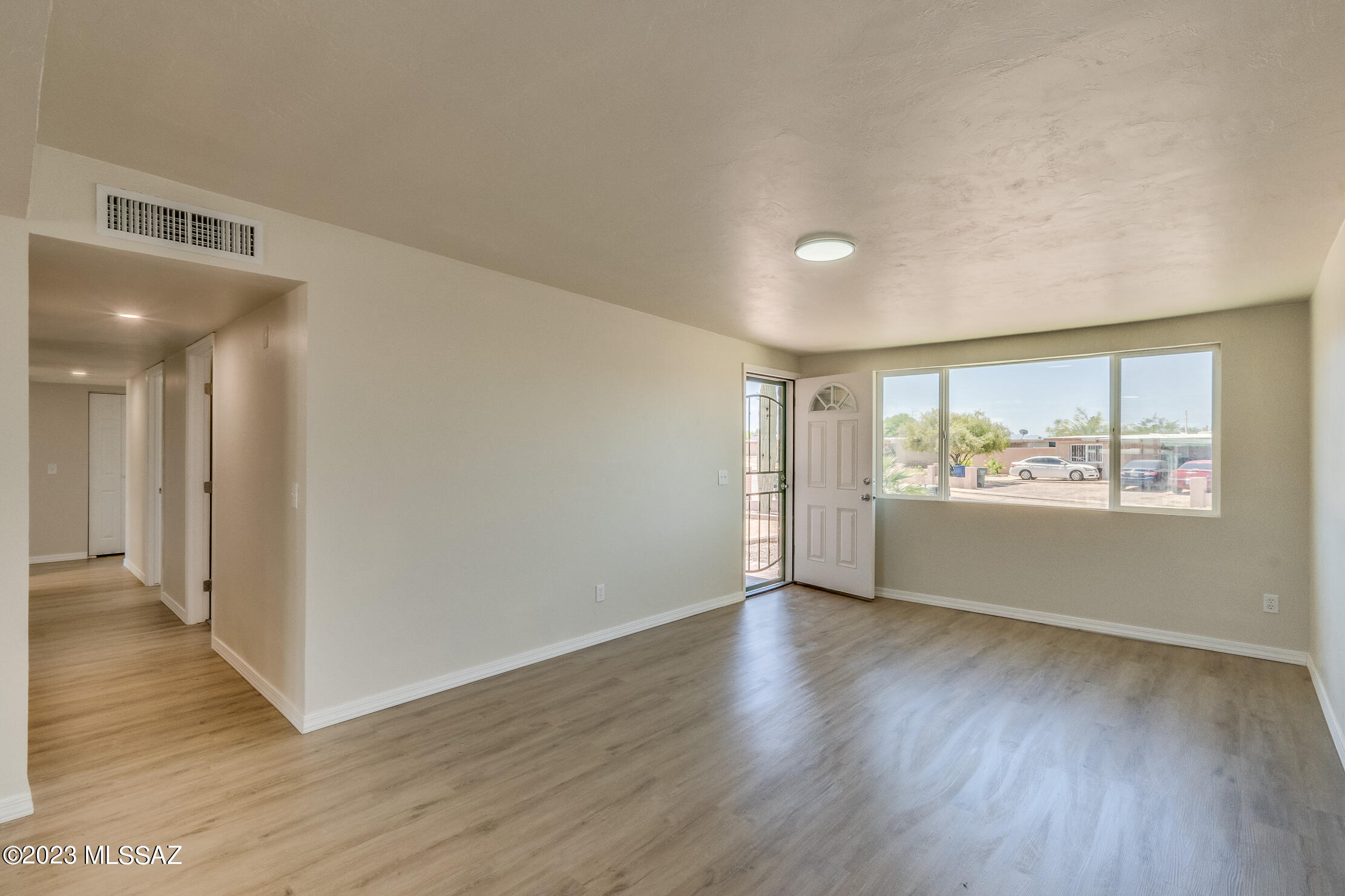 Bravo 1 (420-533) - Residential