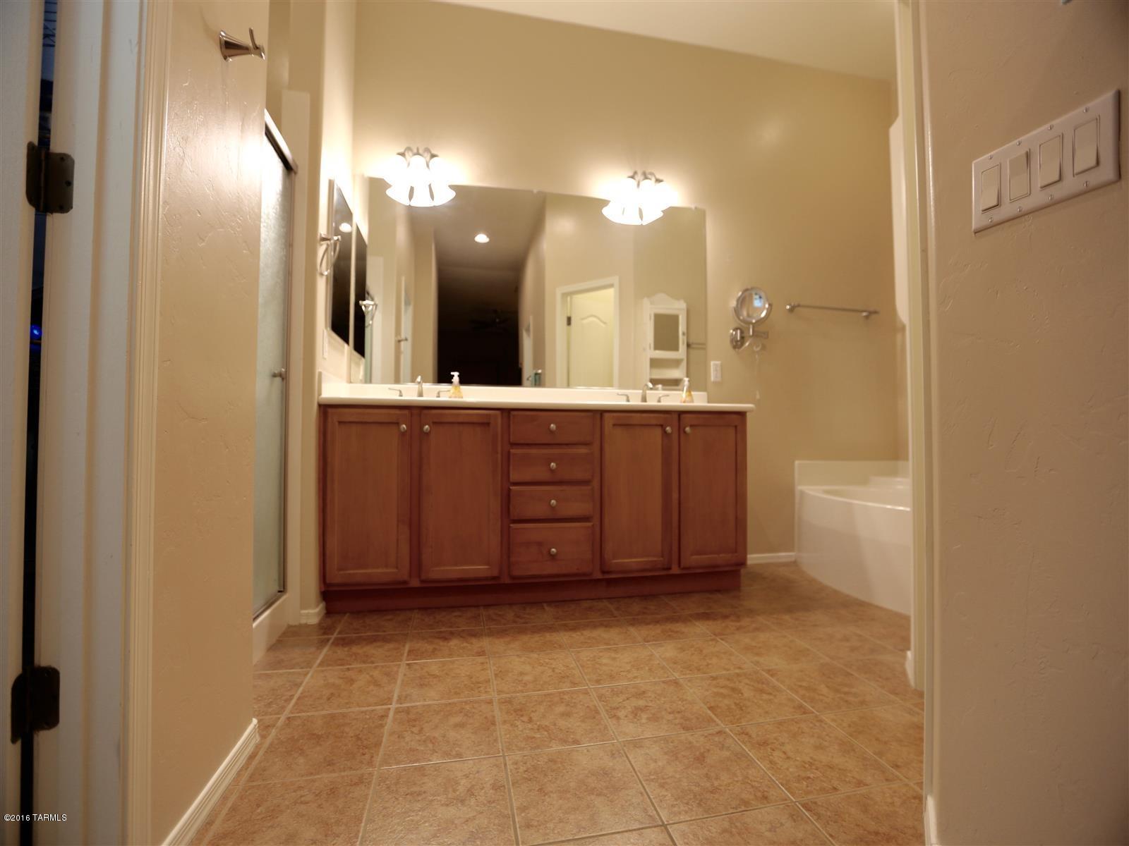 Continental Reserve Blk. 1 & 7 (1-61) - Residential