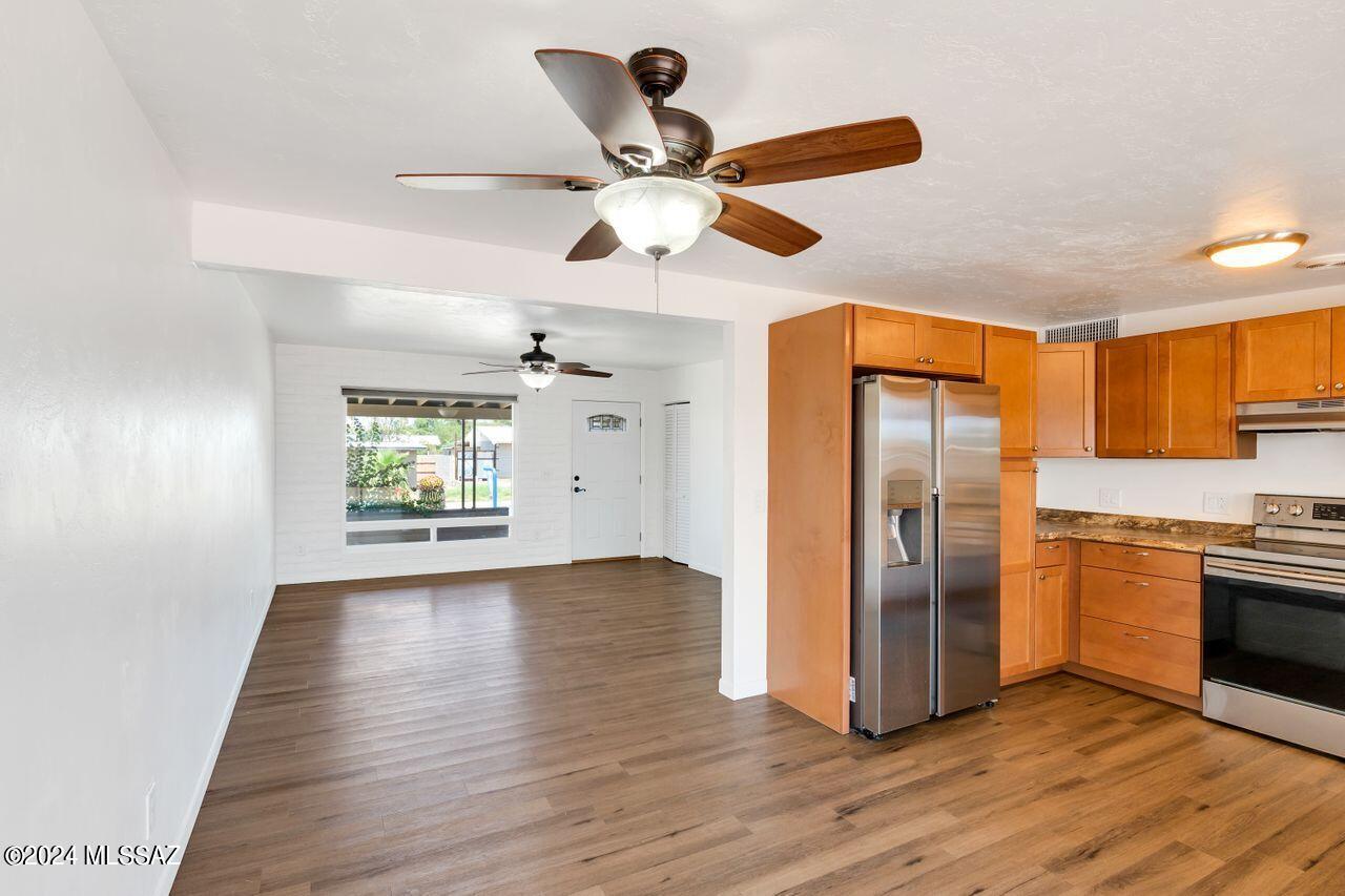 Casas Adobes Park (541-643) - Residential