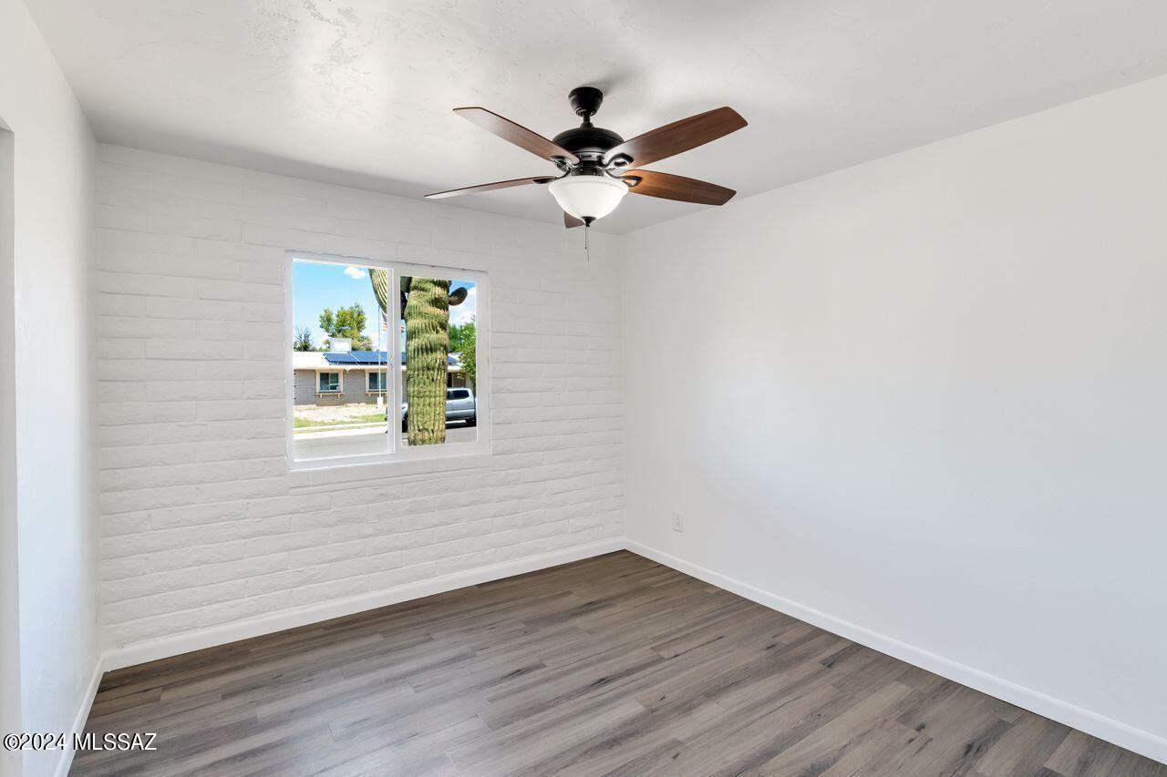 Casas Adobes Park (541-643) - Residential
