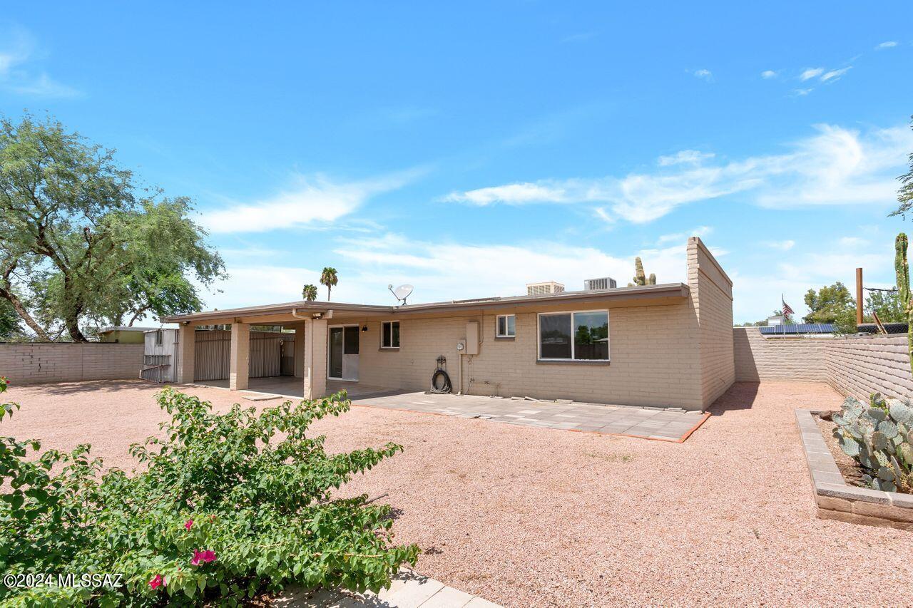 Casas Adobes Park (541-643) - Residential