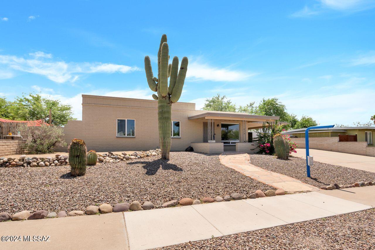 Casas Adobes Park (541-643) - Residential