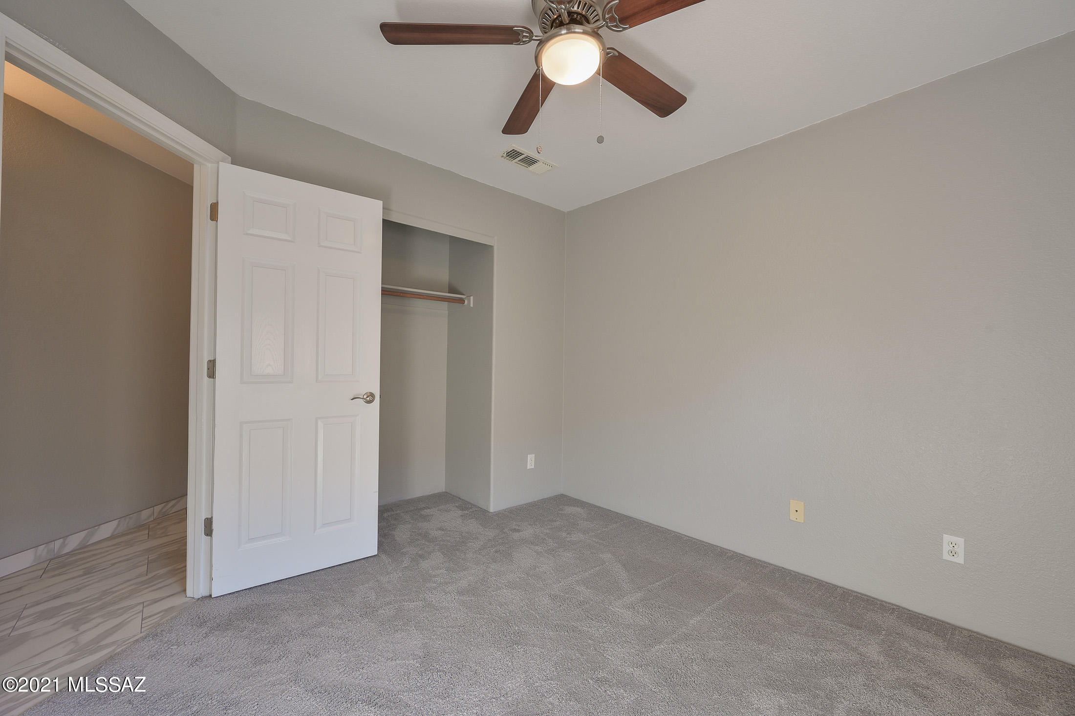 Harrison Shadows (1-42) - Residential