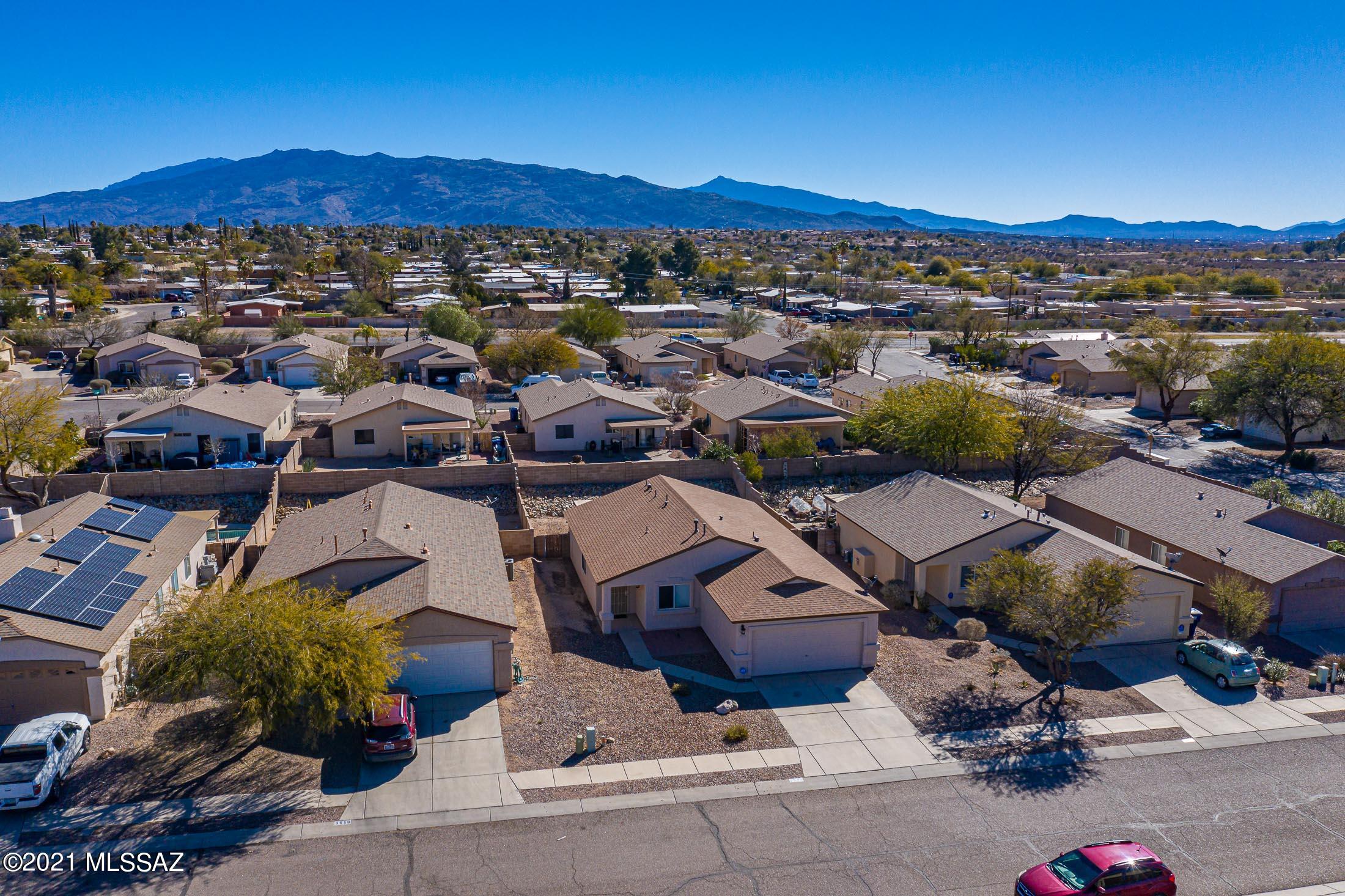 Harrison Shadows (1-42) - Residential