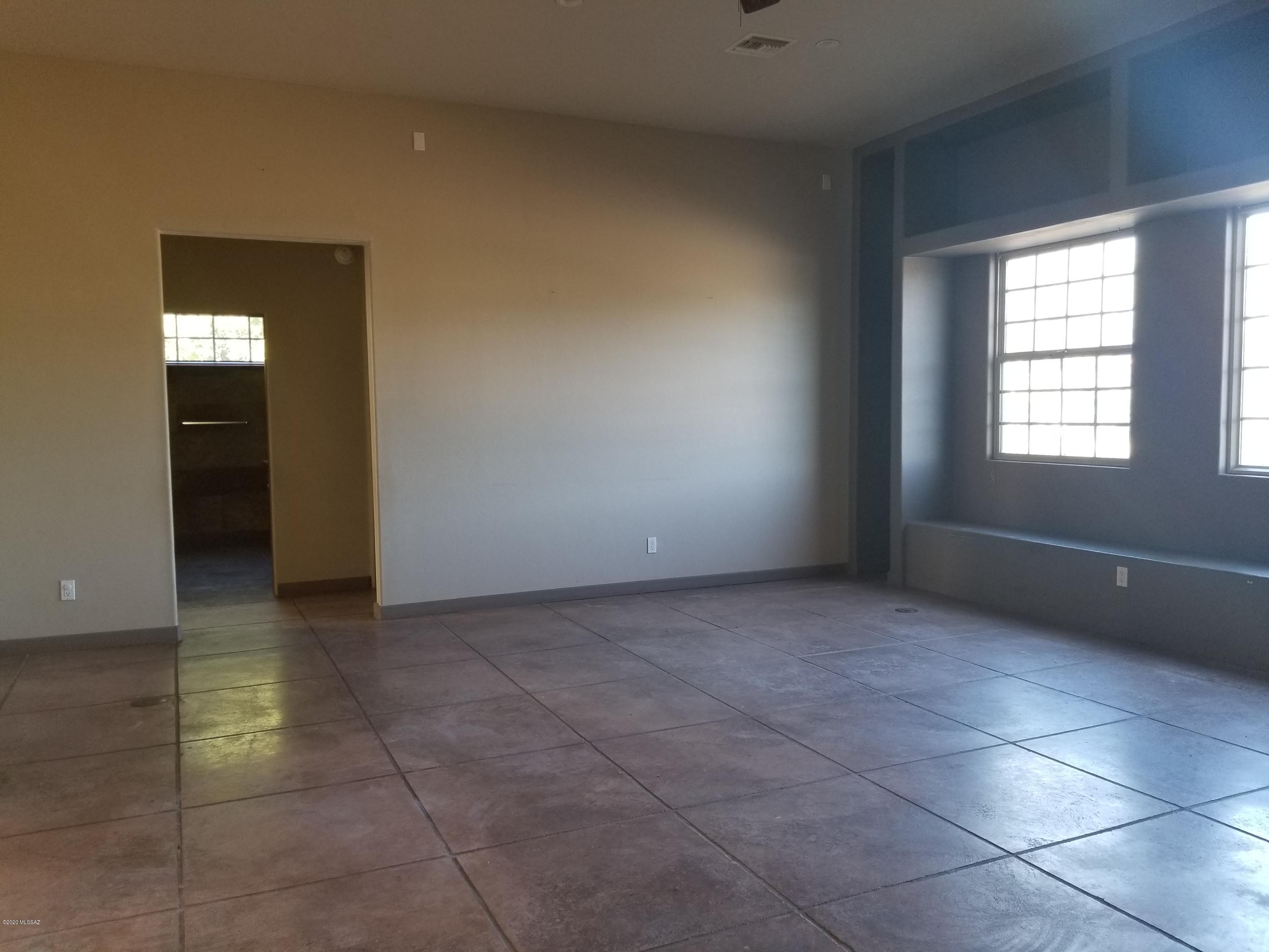 Rio Rico Villas 13 - Residential