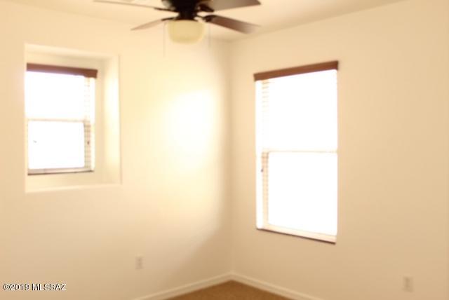 Presidio Del Cielo (1-425) - Residential Lease