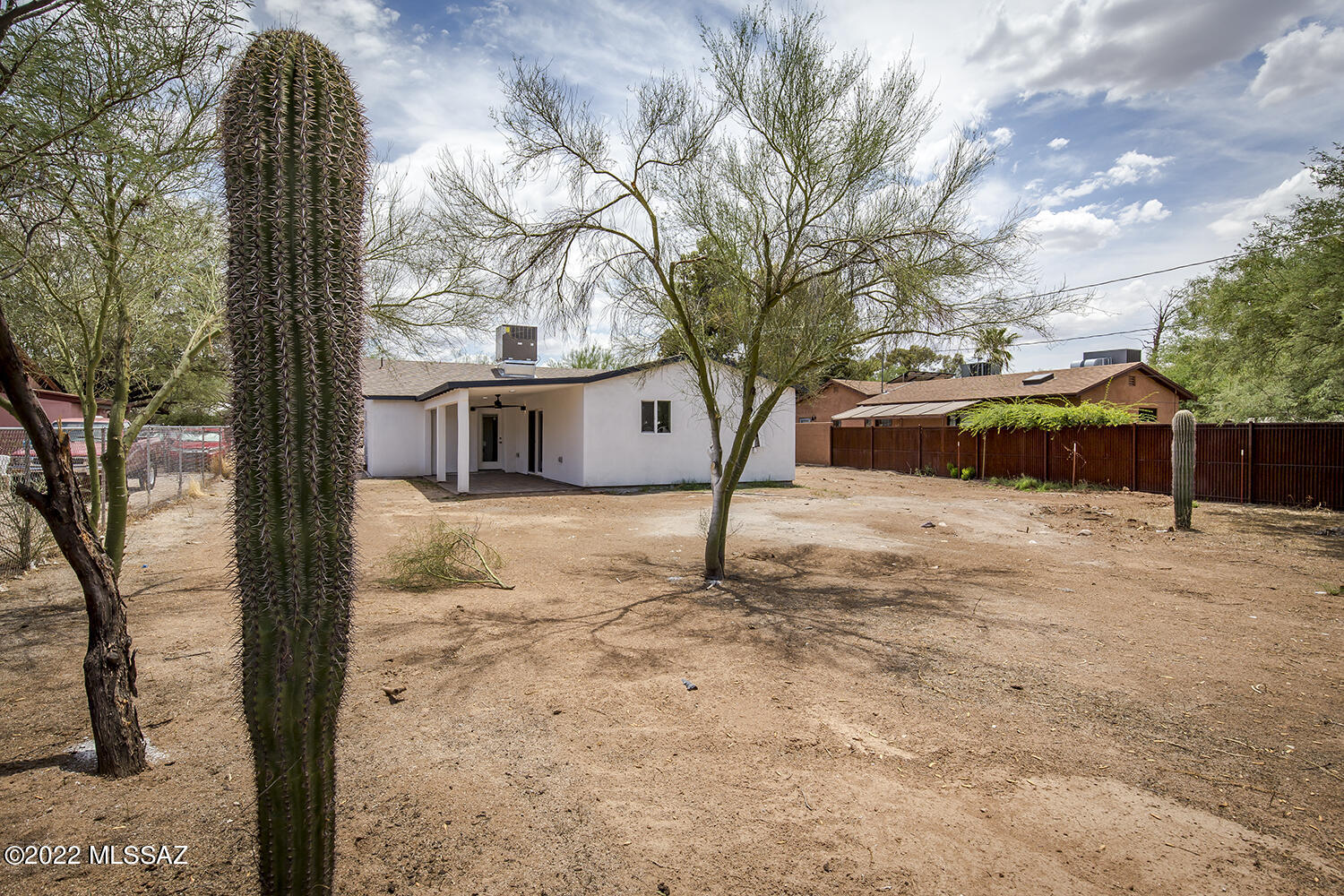 Casa Solariega - Residential Lease