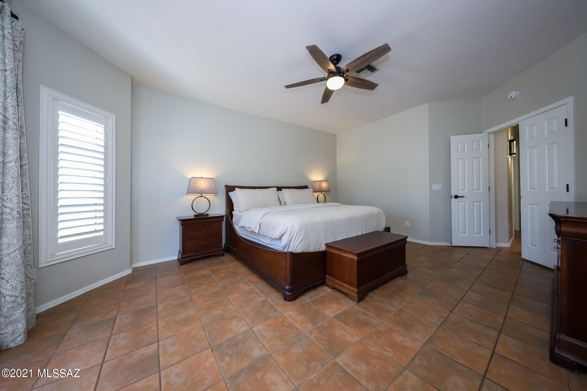 Sabino Creek (1-98) - Residential Lease