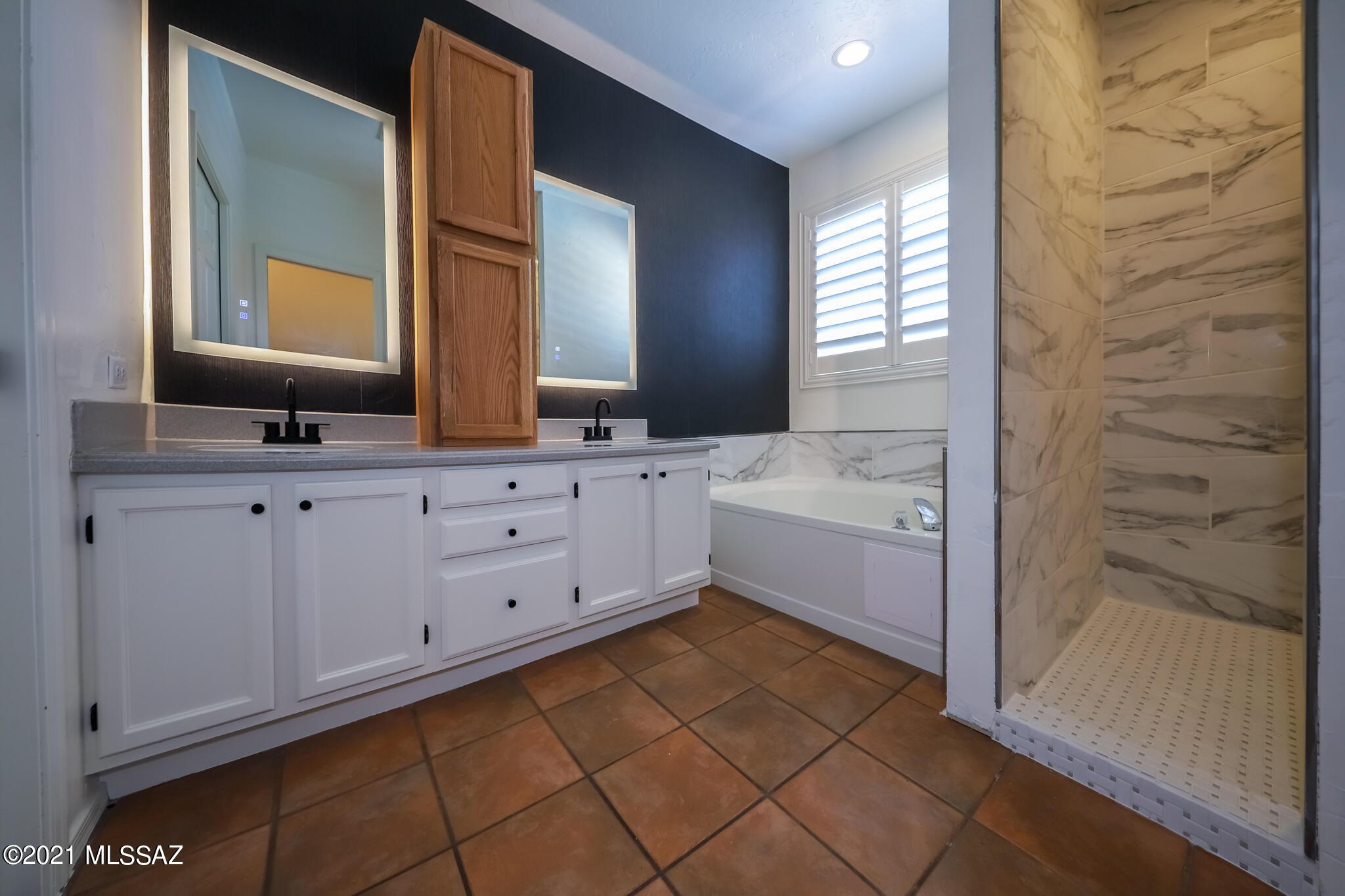 Sabino Creek (1-98) - Residential Lease