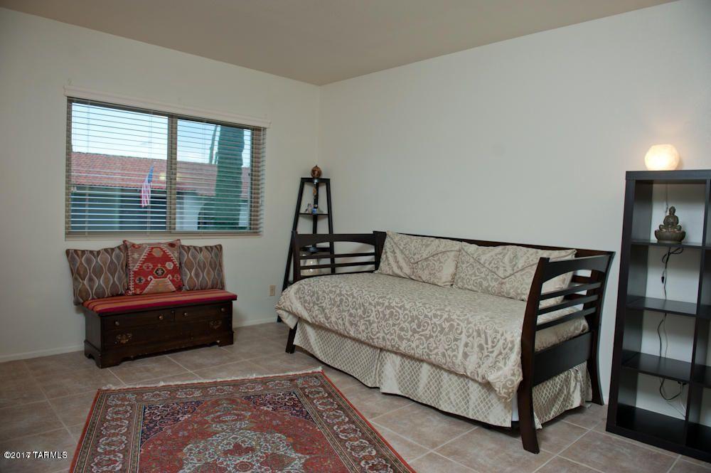 Haciendas Catalina Del Rey (1-174) - Residential Lease