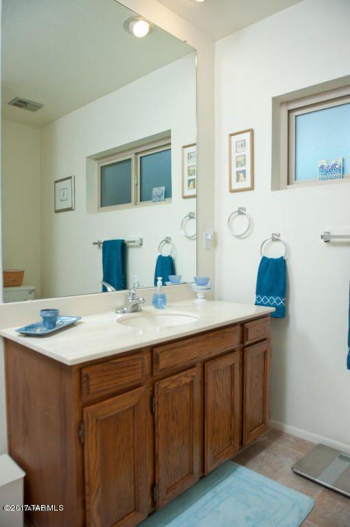 Haciendas Catalina Del Rey (1-174) - Residential Lease