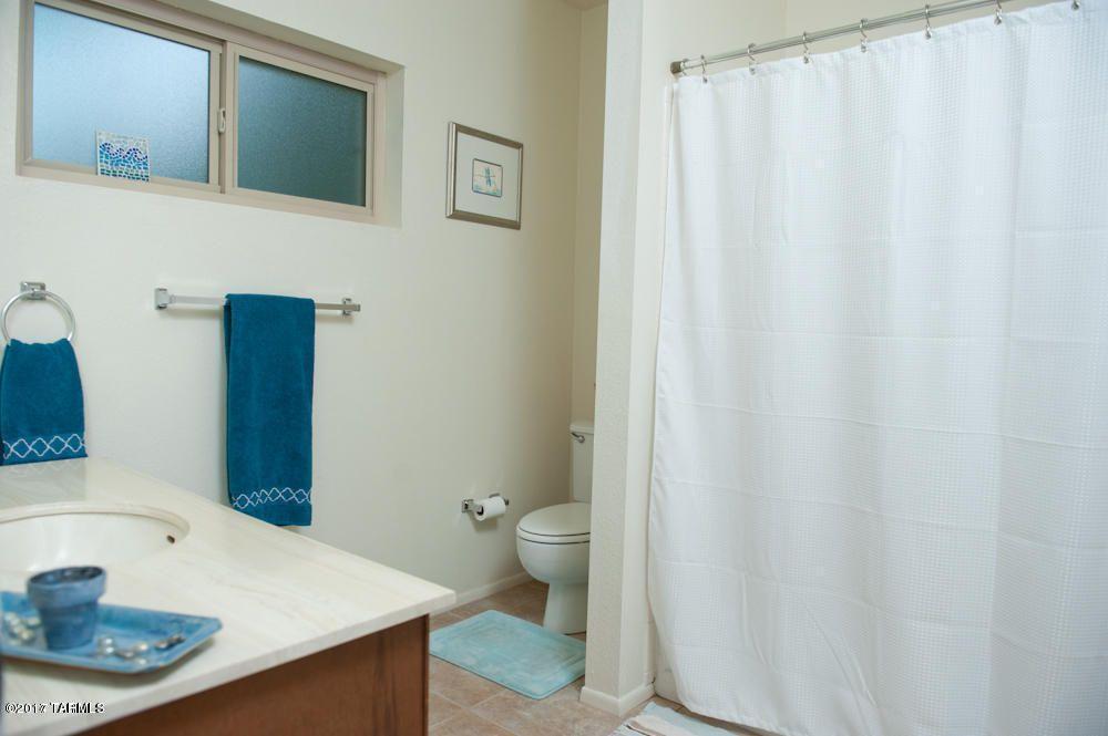 Haciendas Catalina Del Rey (1-174) - Residential Lease