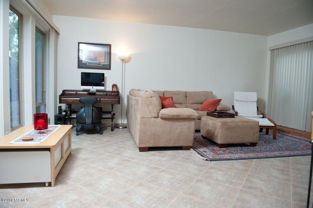 Haciendas Catalina Del Rey (1-174) - Residential Lease