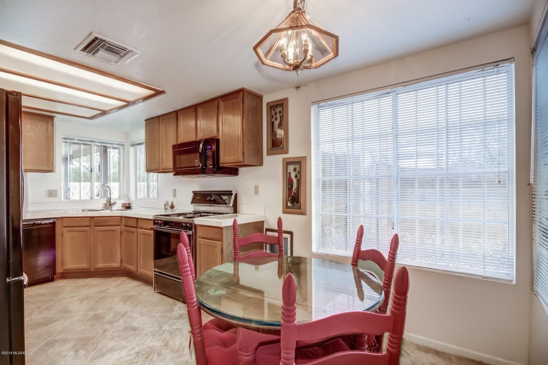 Elliott Homes At Rita Ranch (1-521) - Residential