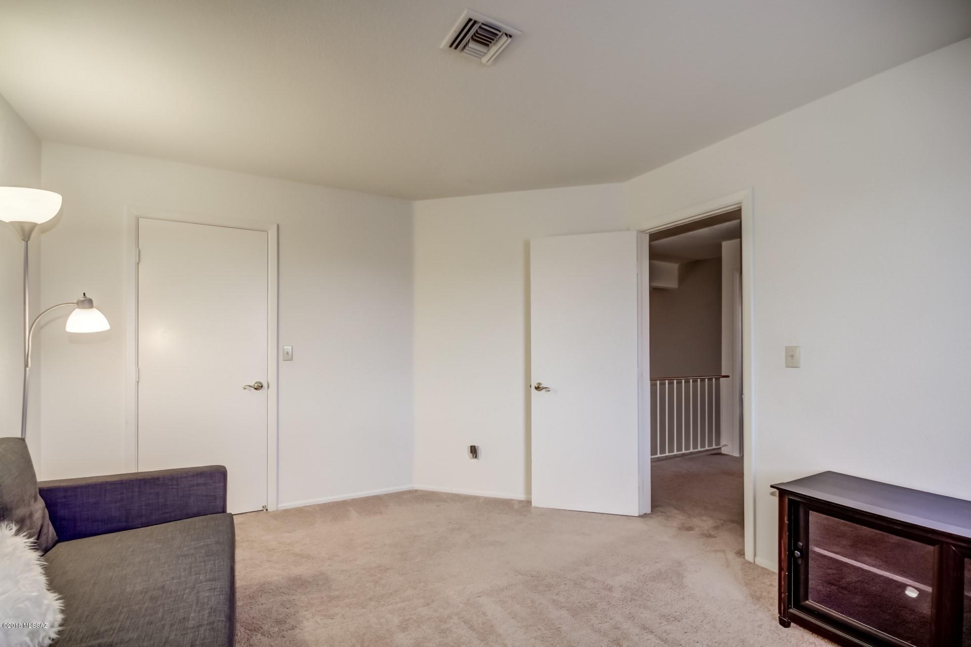 Elliott Homes At Rita Ranch (1-521) - Residential