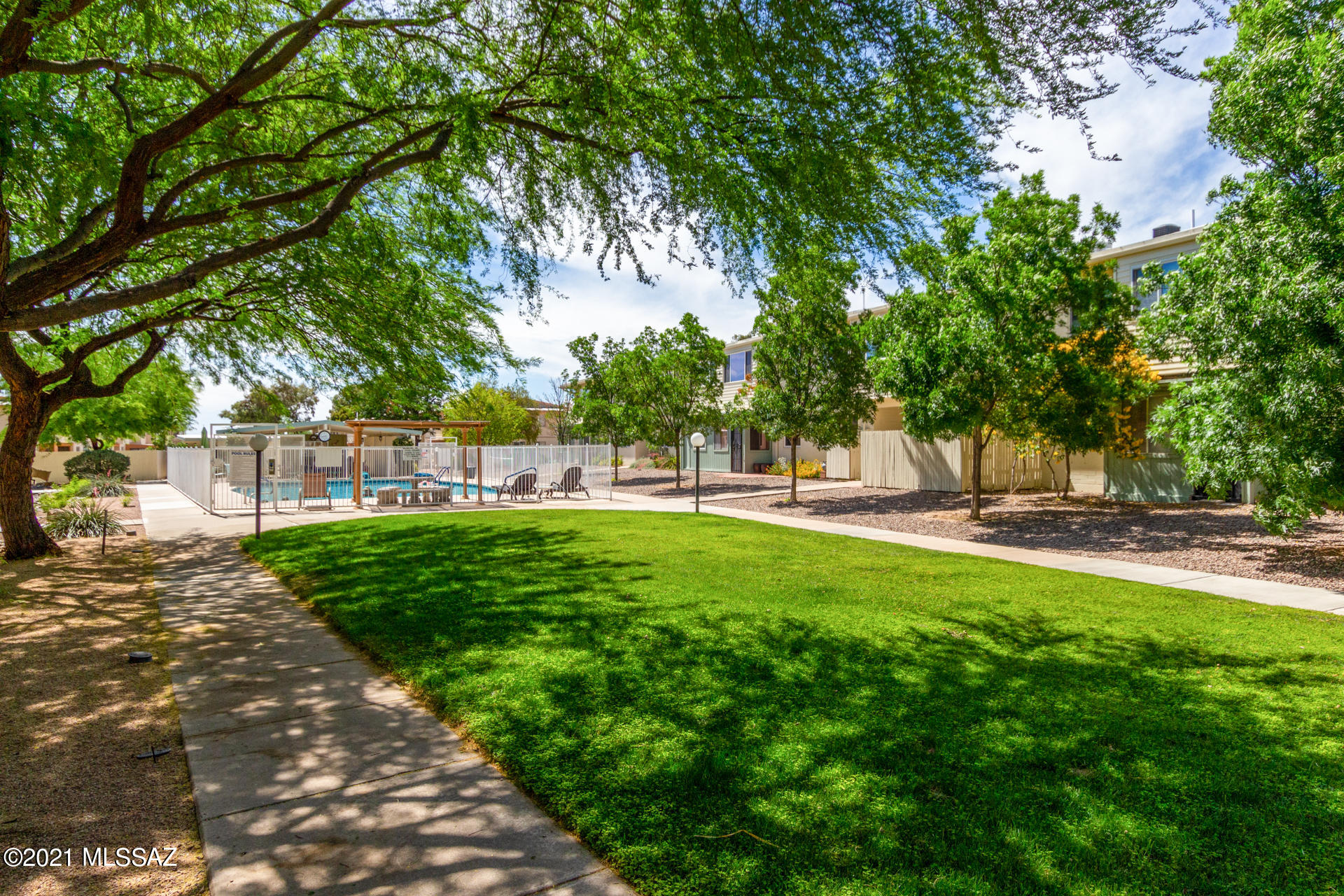 Sherwood Village Terrace (171-230) - Residential