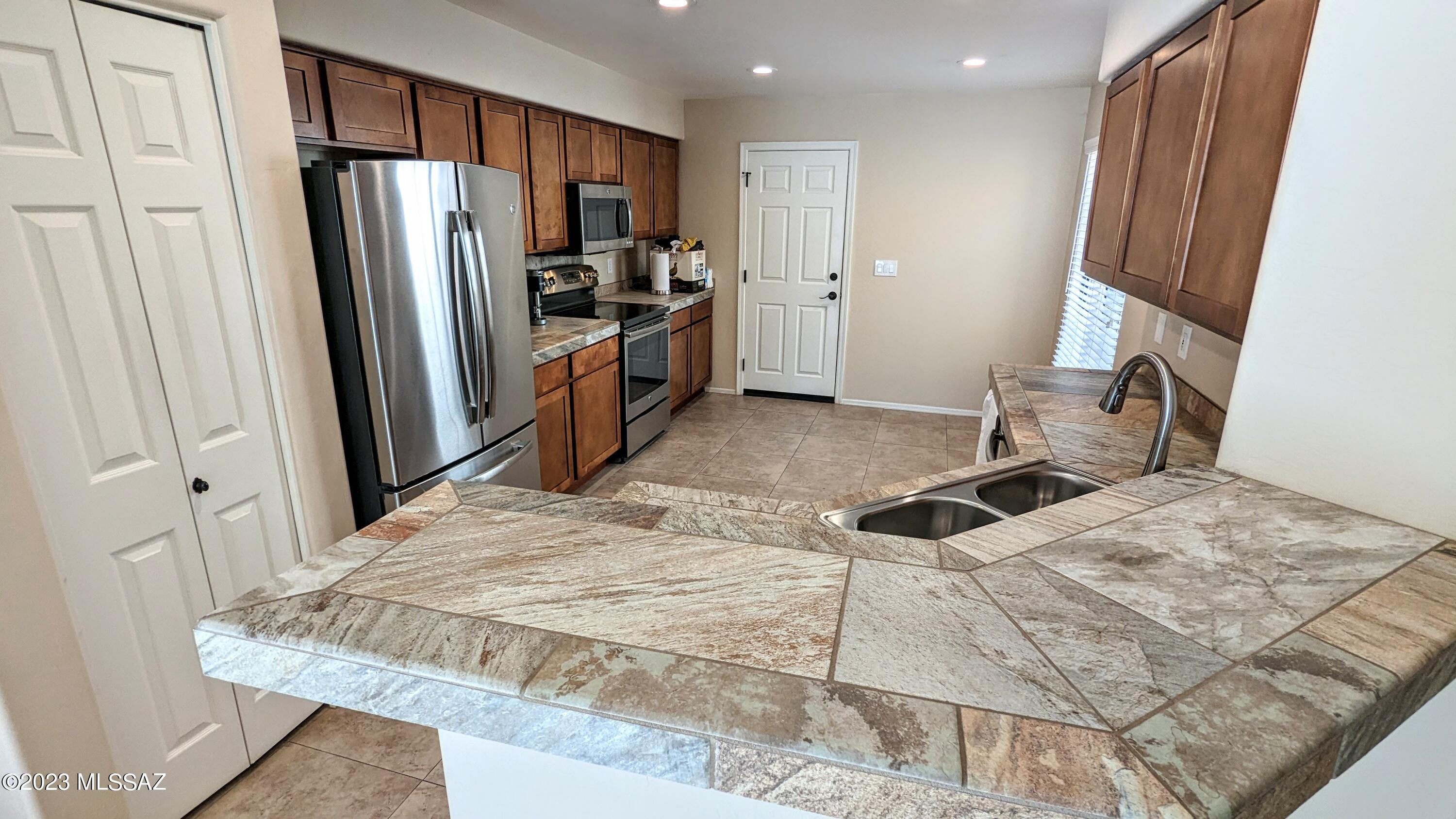 Horizon Heights Condominiums - Residential Lease