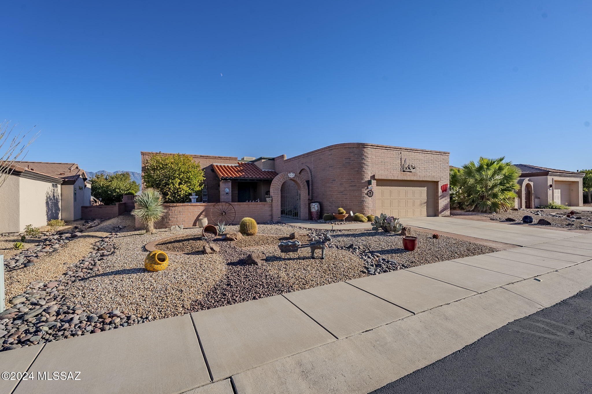 San Ignacio Vistas (101-113,224-228) - Residential