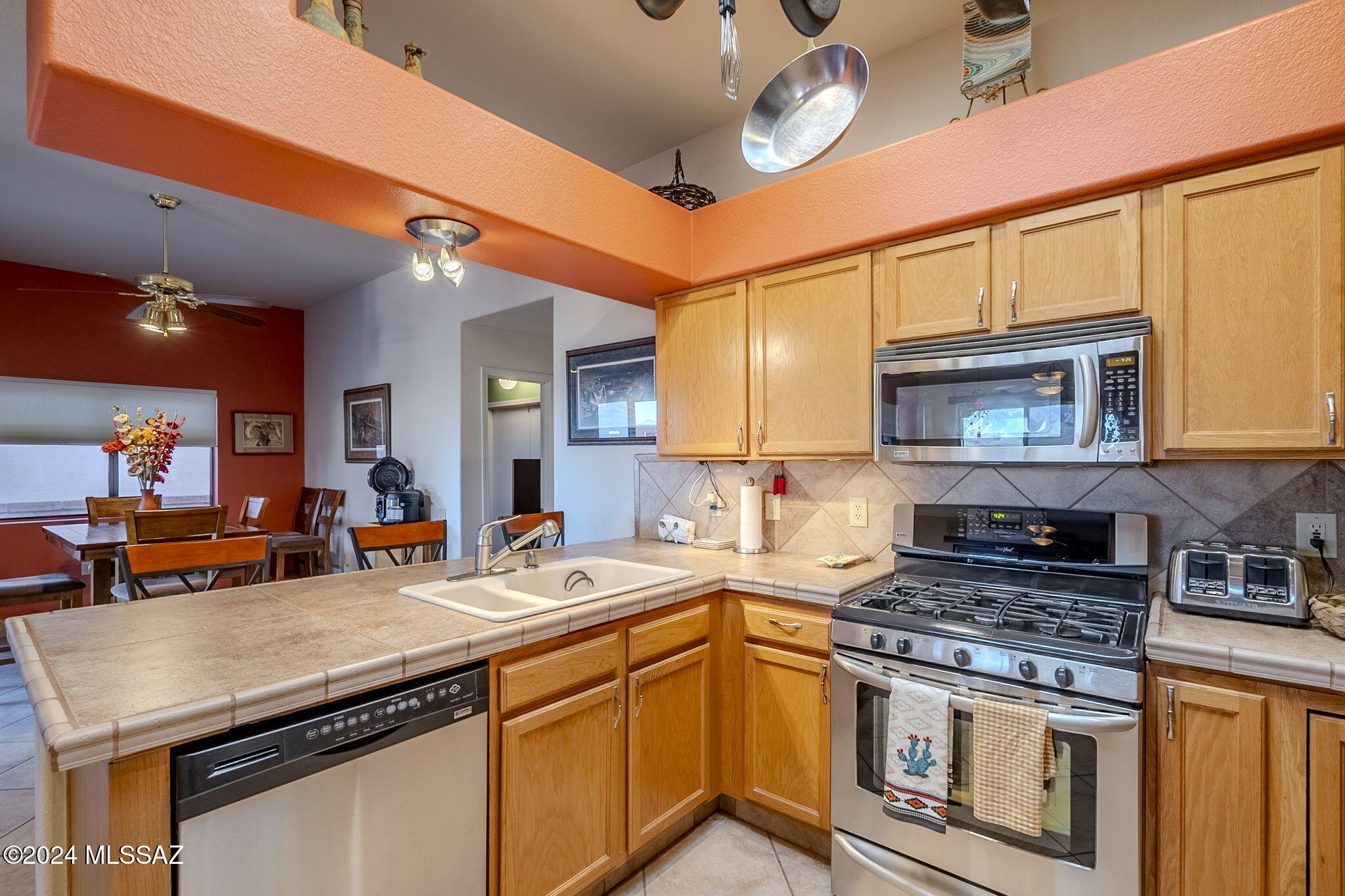 San Ignacio Vistas (101-113,224-228) - Residential