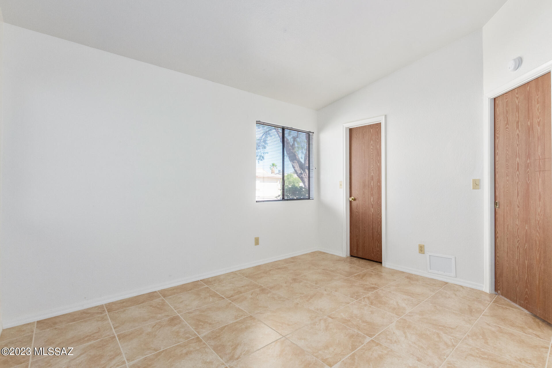 Meadowbrook (273-334, 348-403, 410-532) - Residential