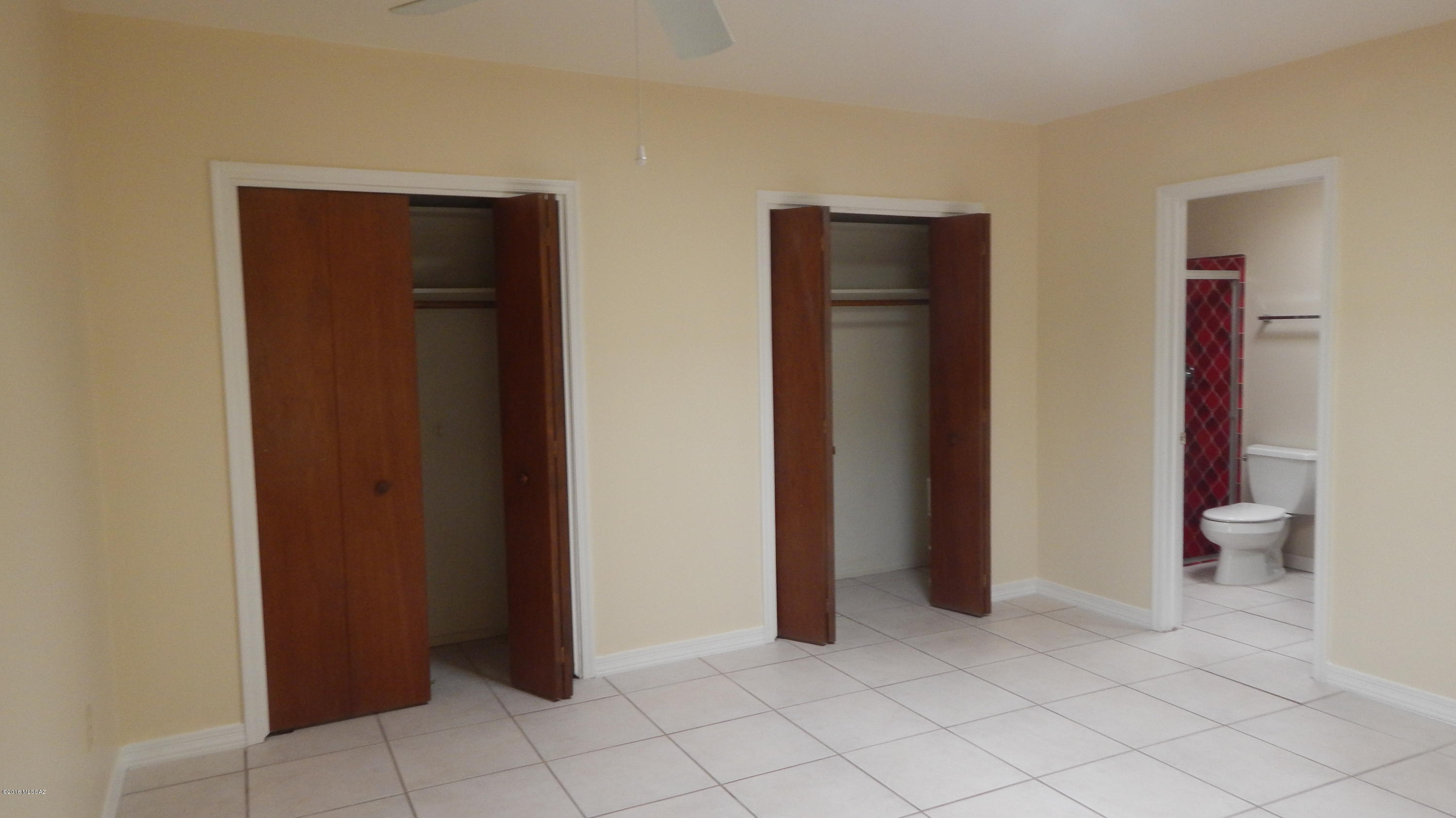 Via Entrada Townhouses - Residential Lease