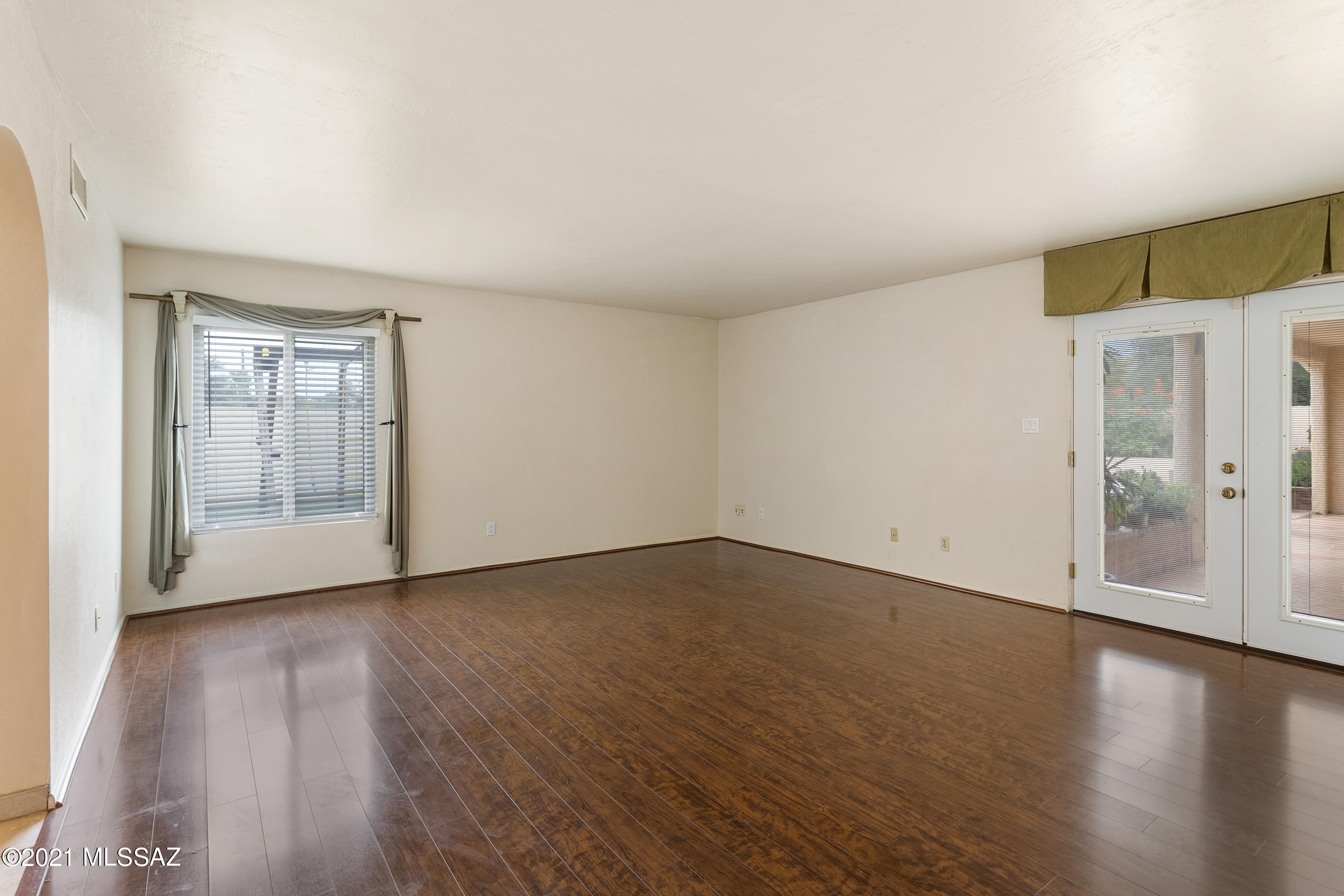 Shadow Hills (484-595) - Residential