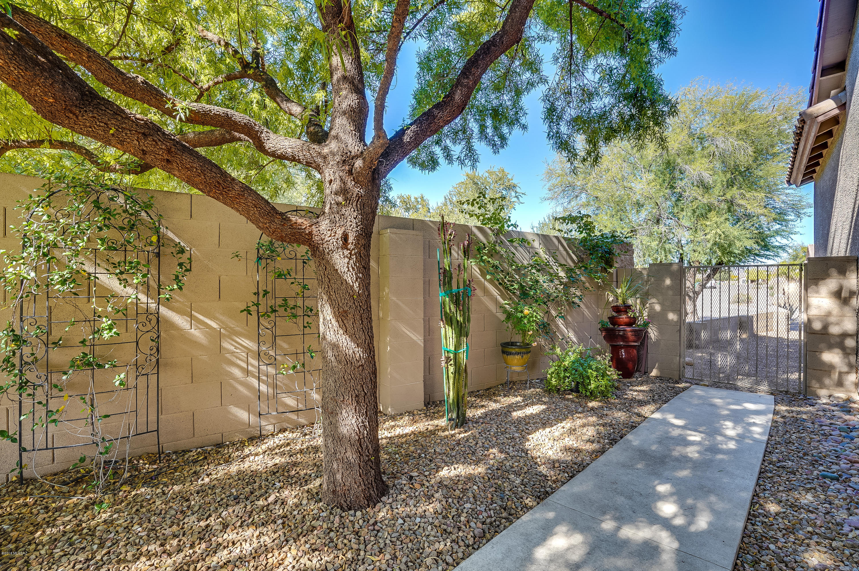 Bluffs (The) 2 - Residential