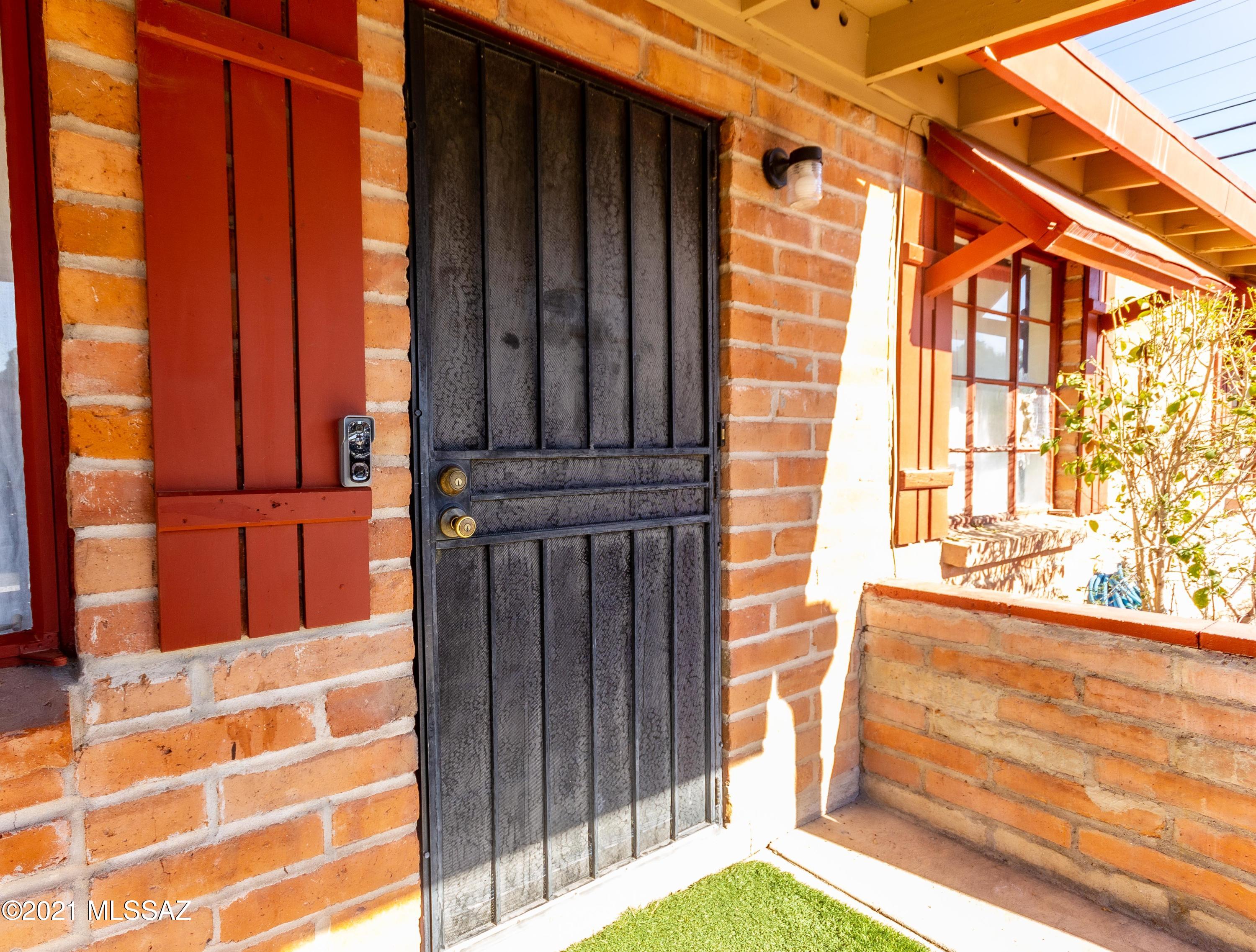 Vista Del Norte - Residential