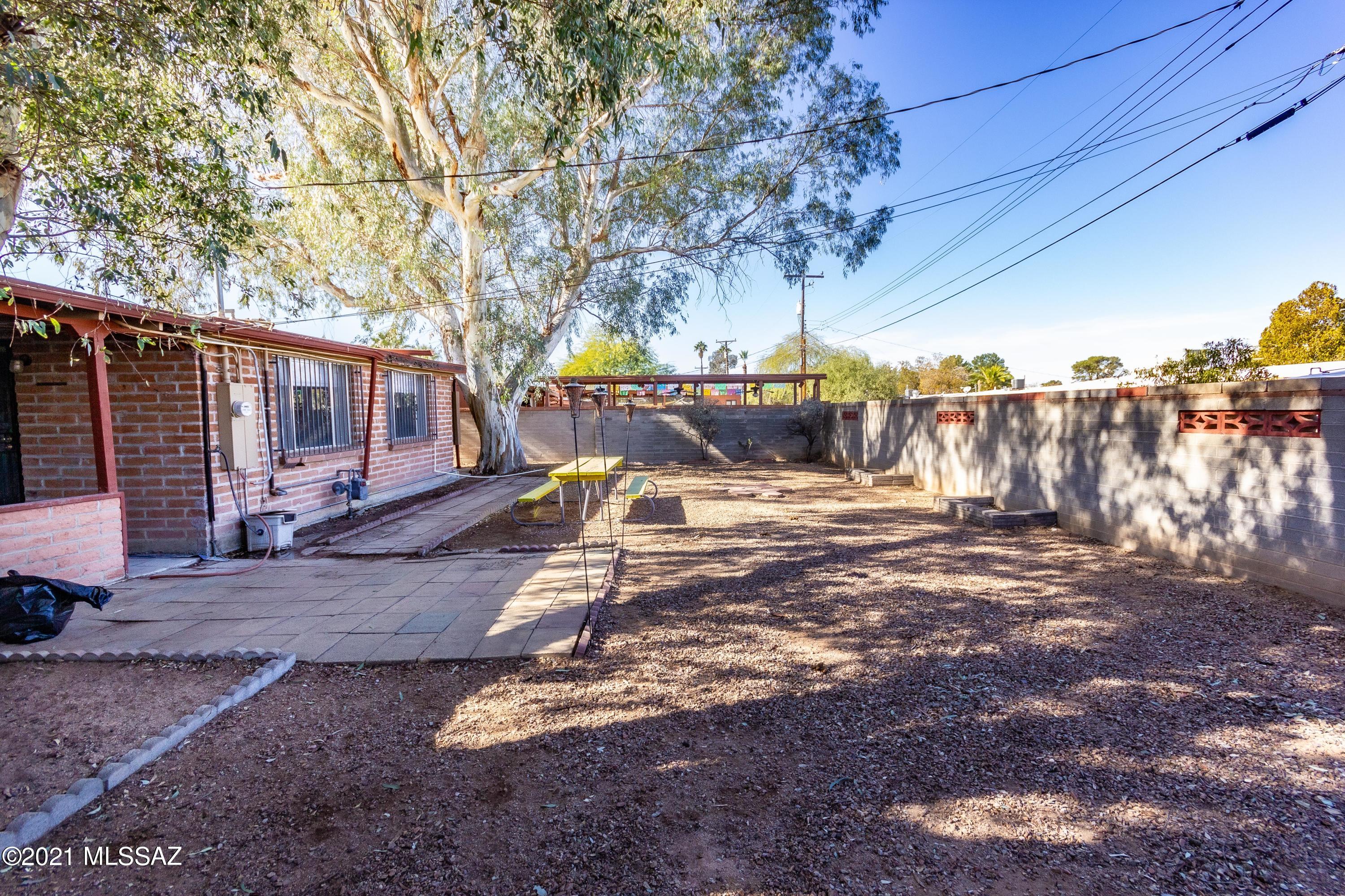 Vista Del Norte - Residential