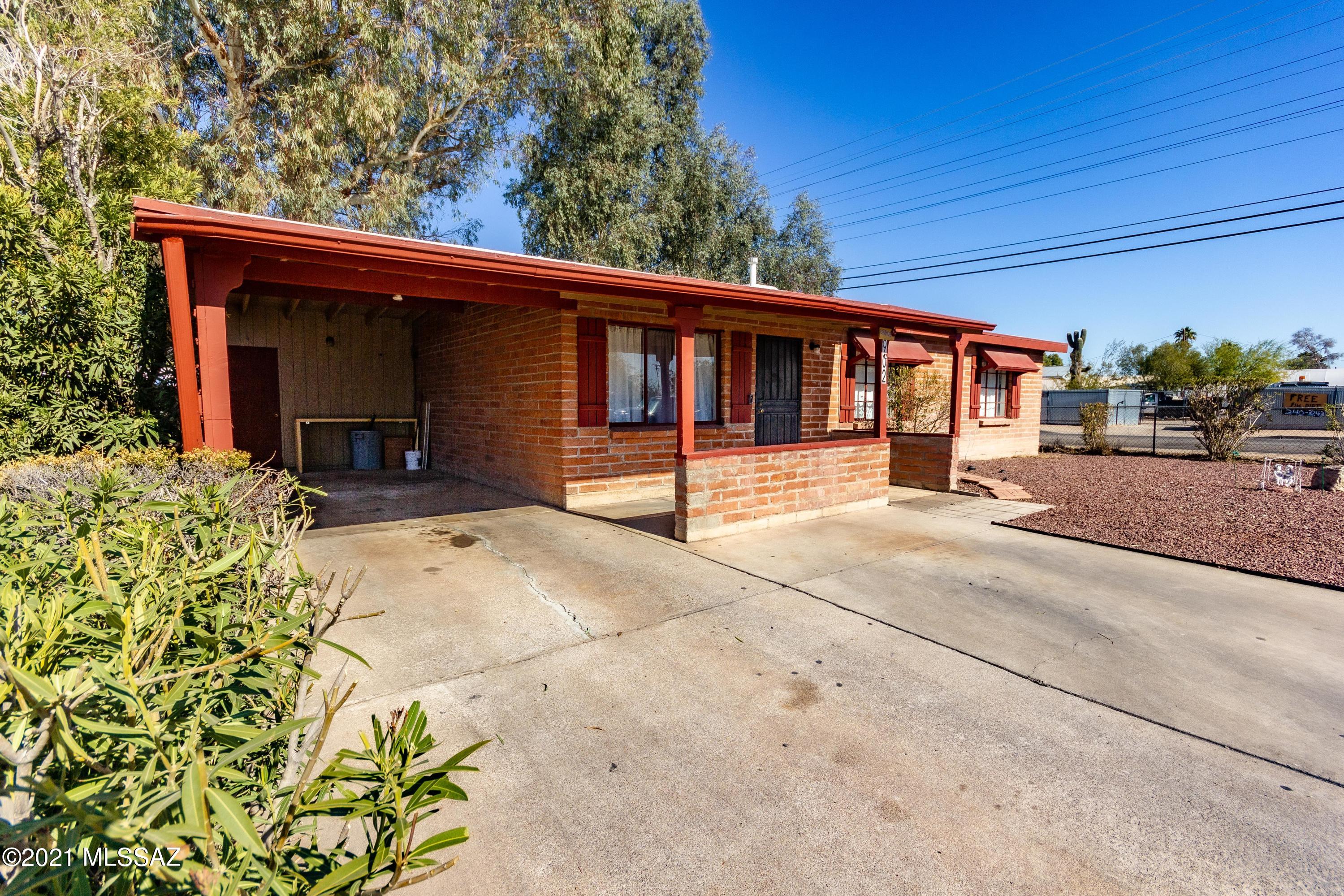 Vista Del Norte - Residential