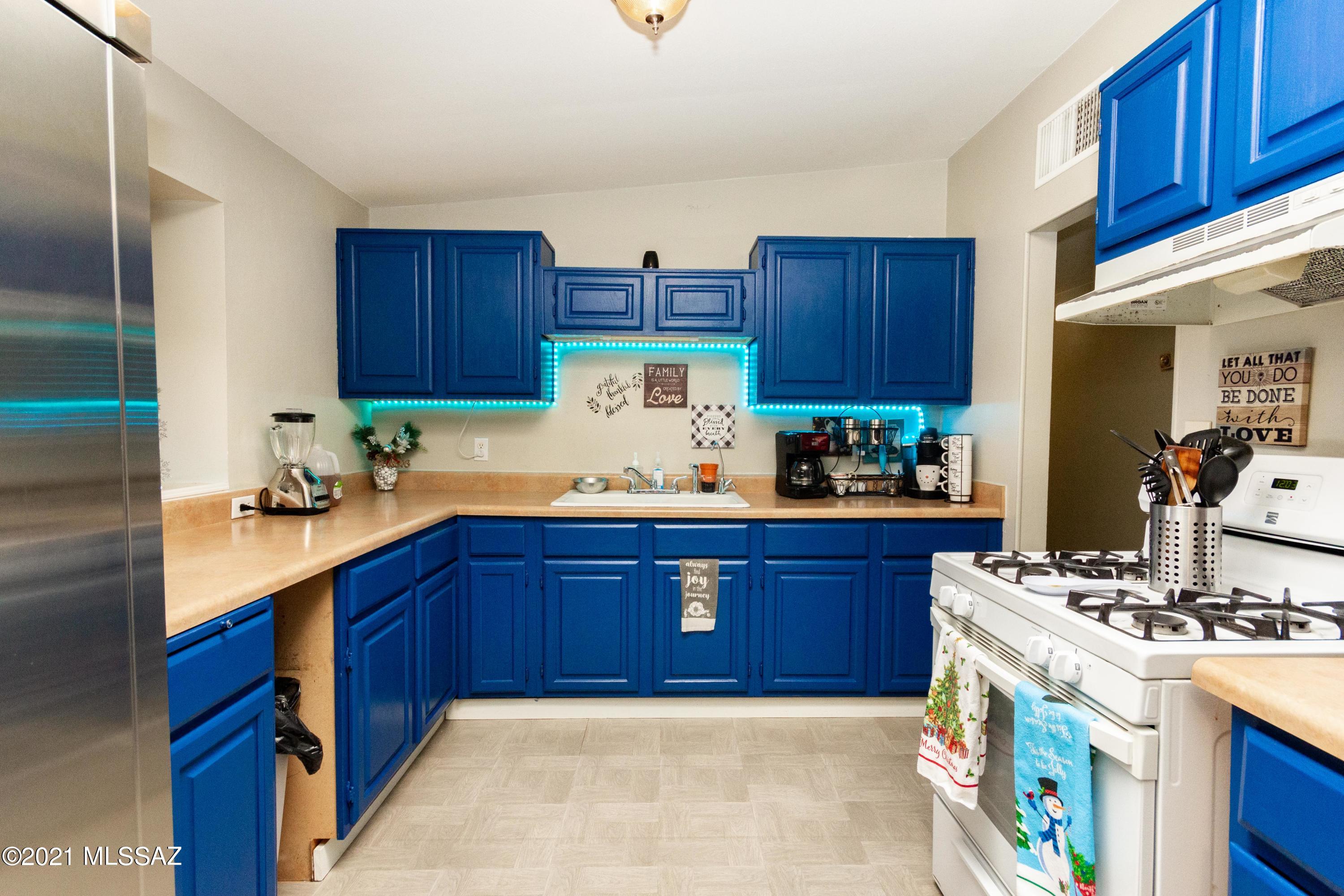 Vista Del Norte - Residential