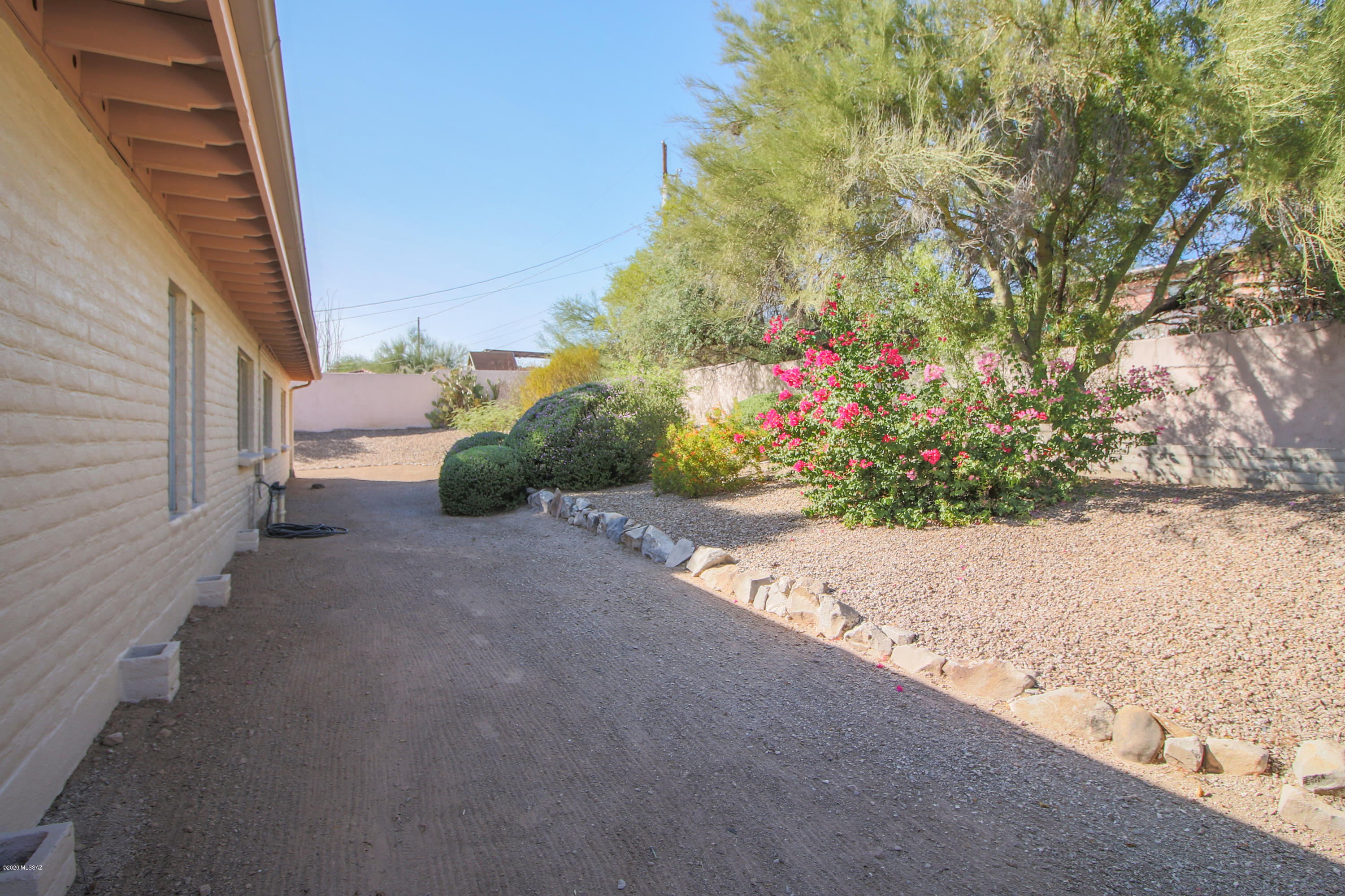 Miraflores Estates - Residential
