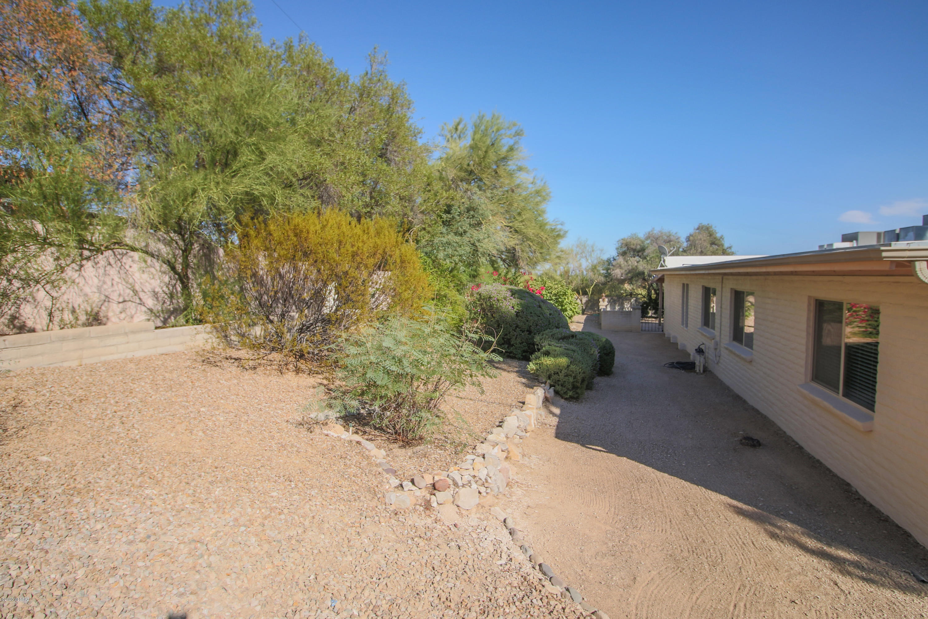 Miraflores Estates - Residential