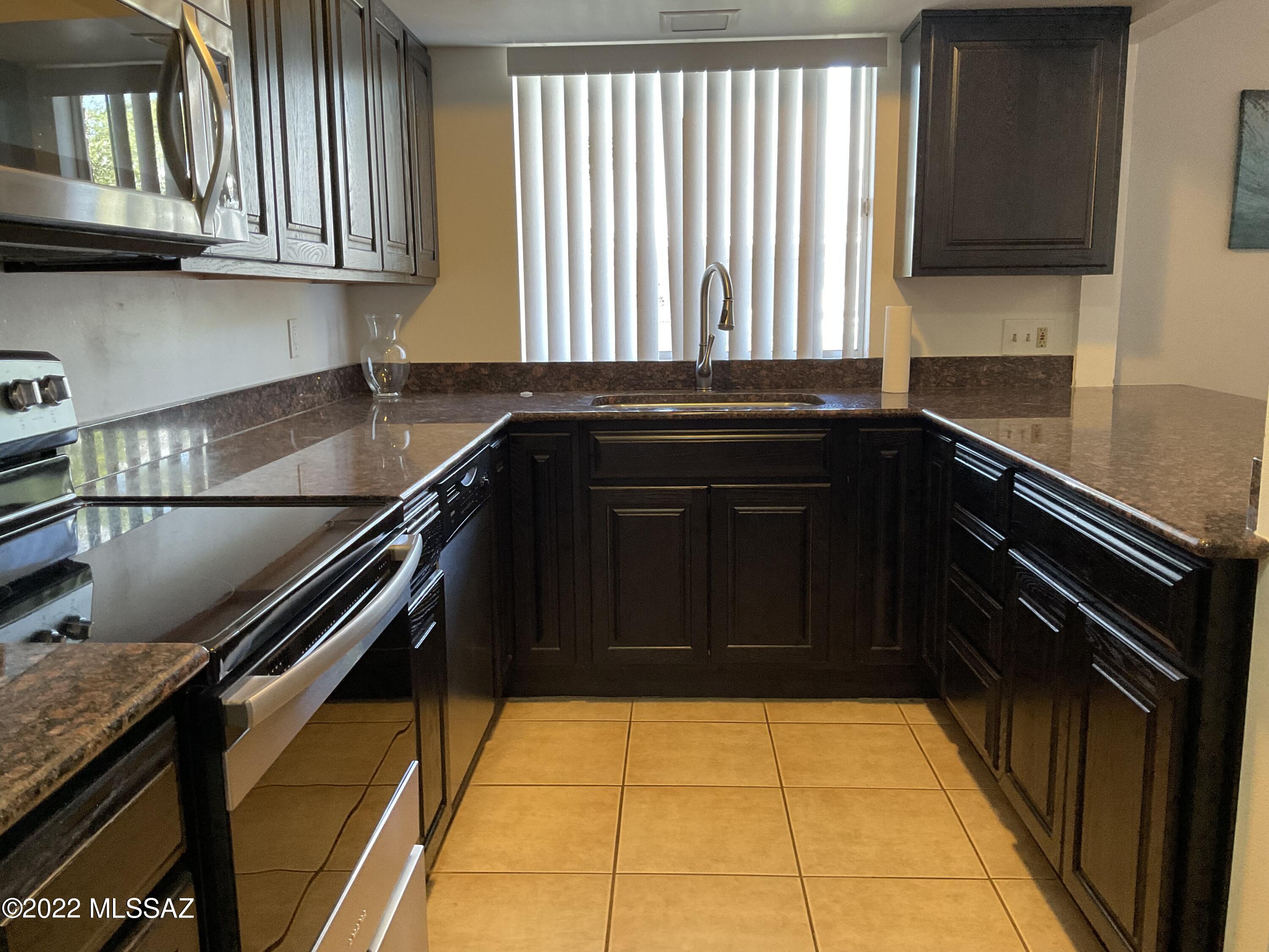 Country Club Heights - Residential