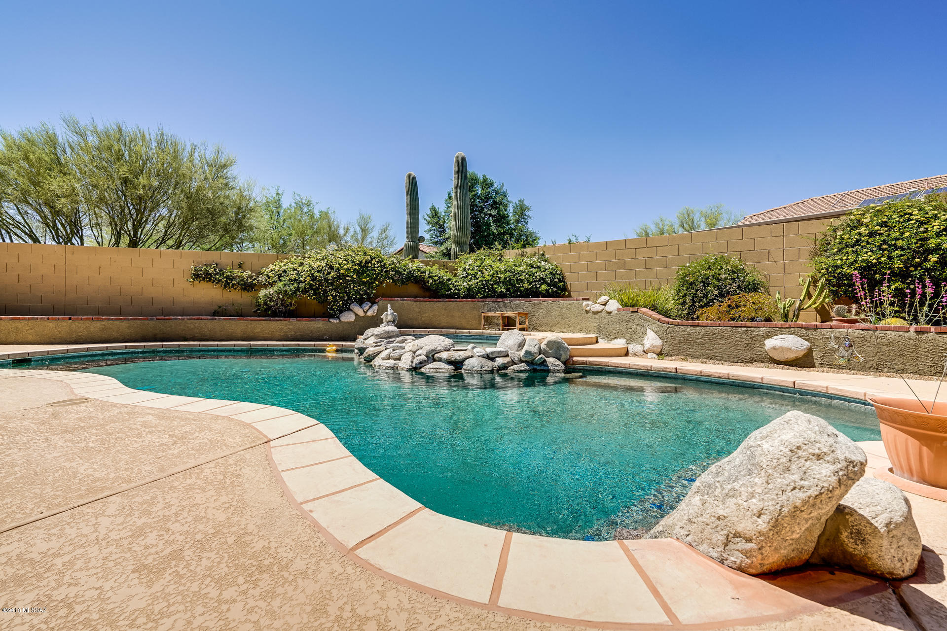 Mira Vista (1-60) - Residential