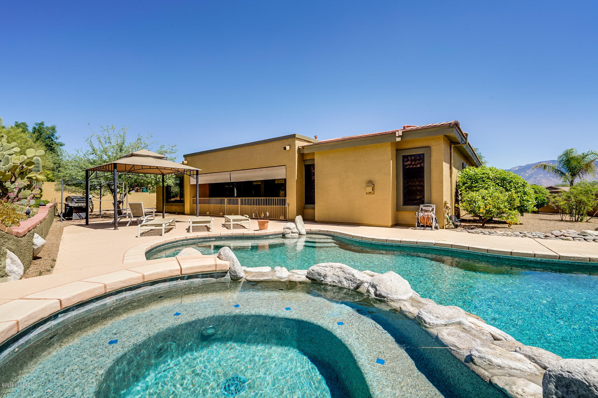 Mira Vista (1-60) - Residential